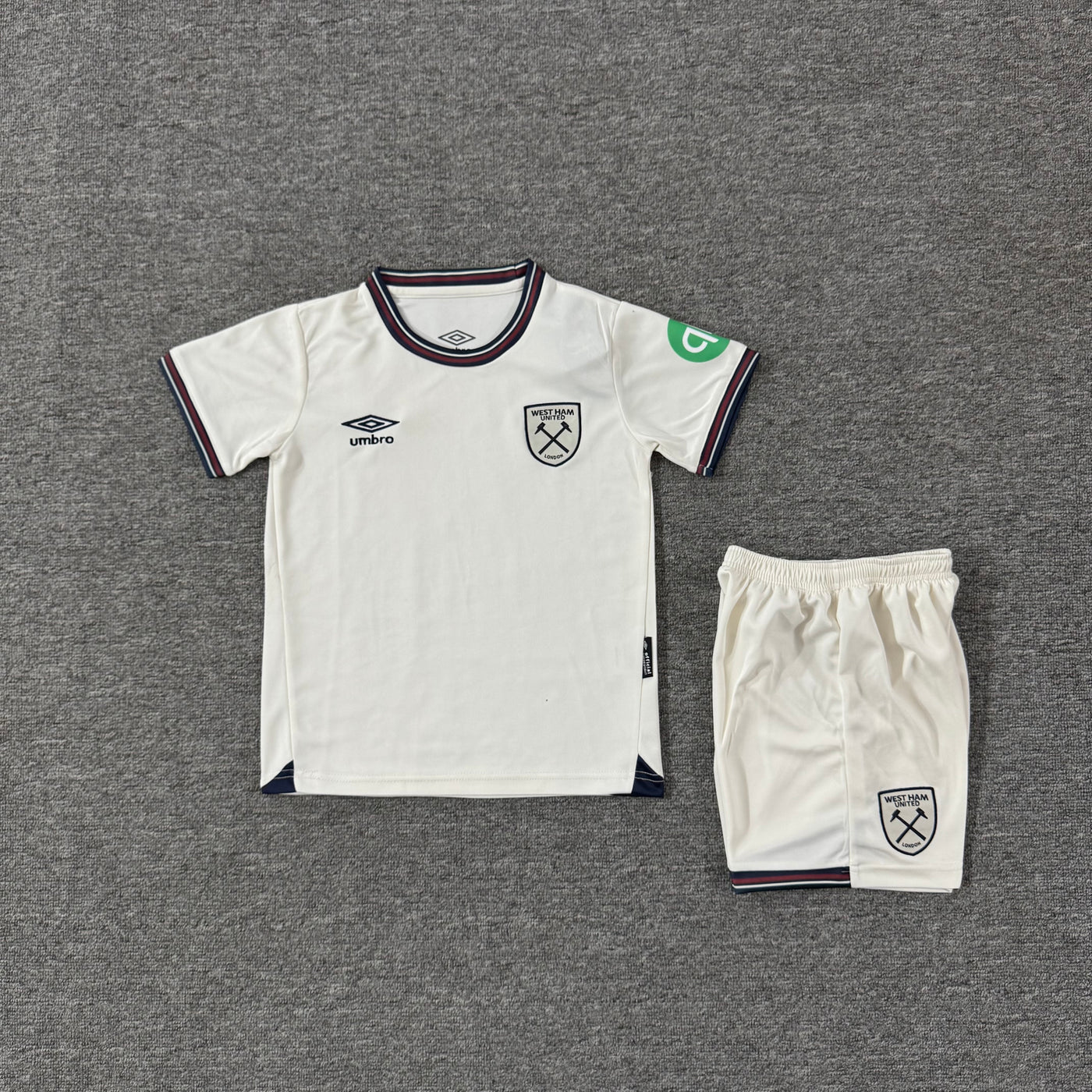 Ensemble de football enfant West Ham extérieur 2025/26 – vue 2