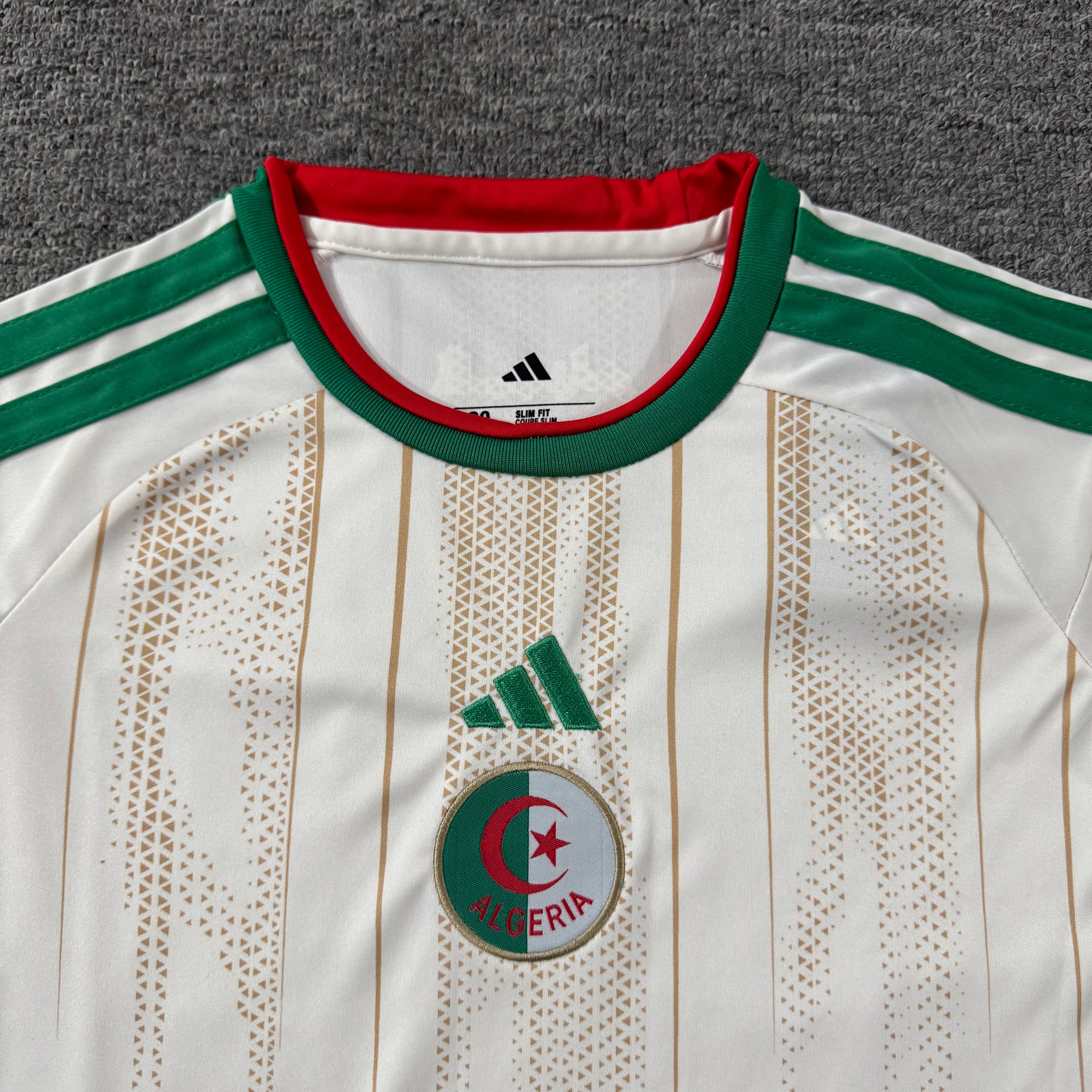 Ensemble de football enfant Algérie domicile 2026/27 – vue 3