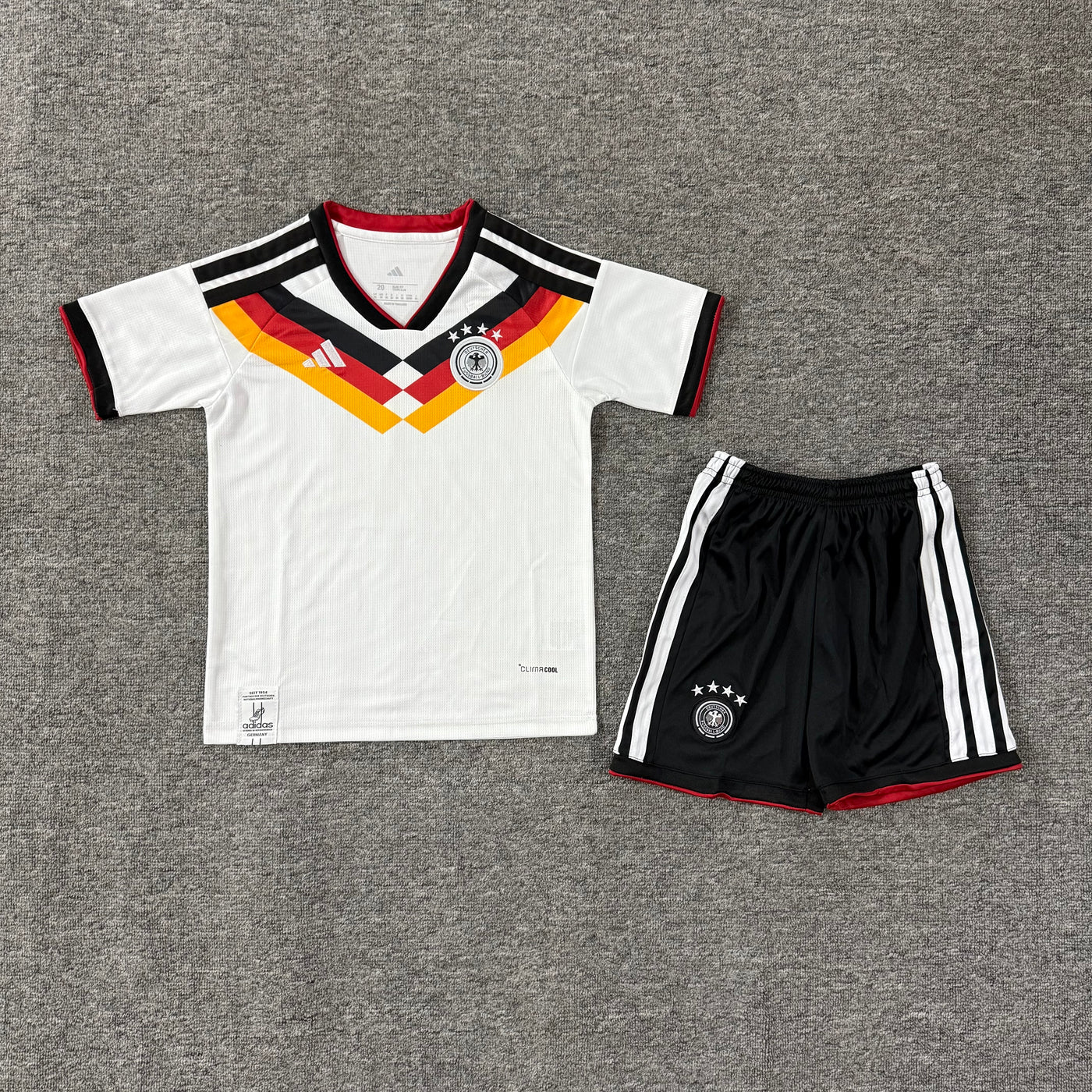 Ensemble de football enfant Allemagne domicile 2026/27 – vue 6