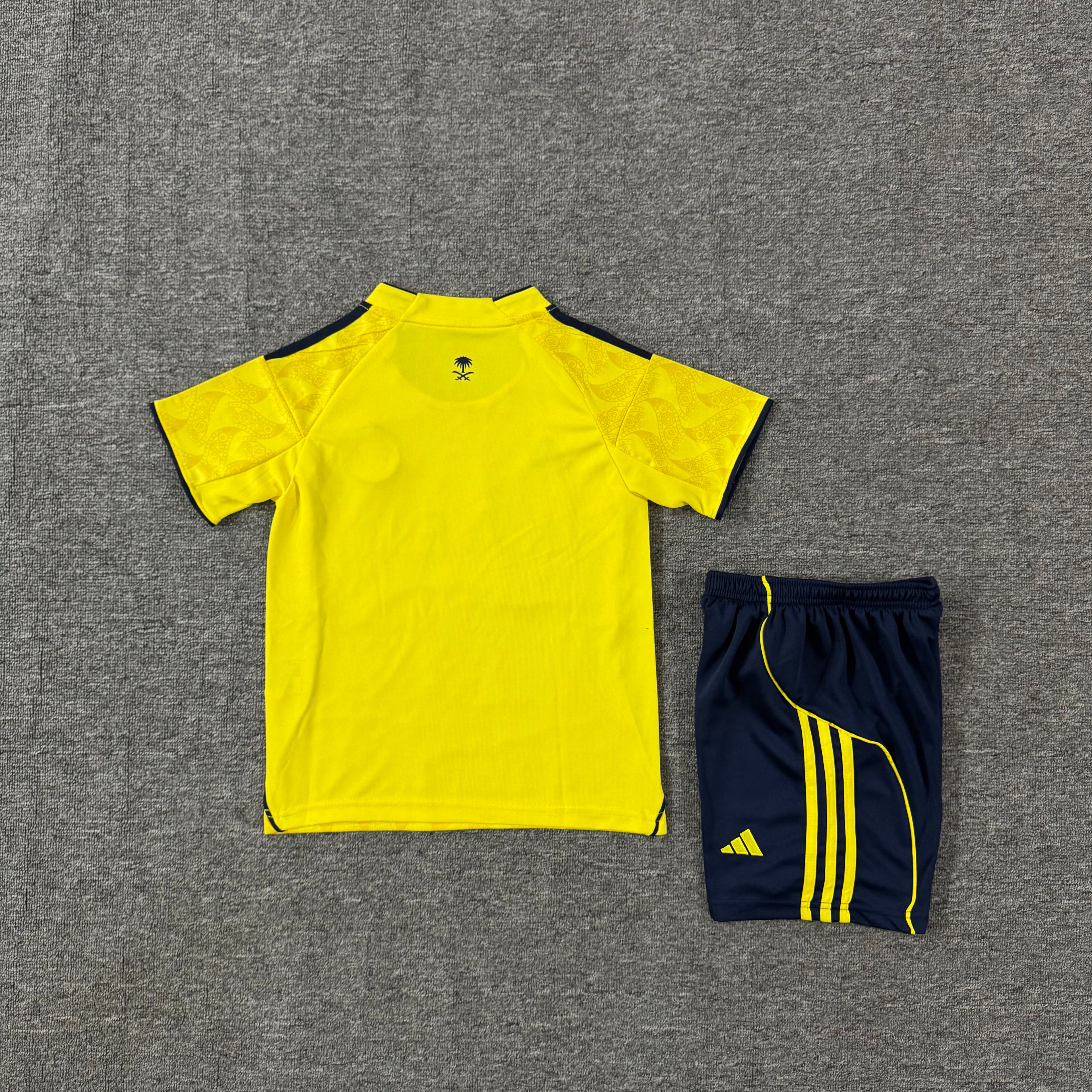 Ensemble de football enfant Al-Nassr domicile 2025/26 – vue 1