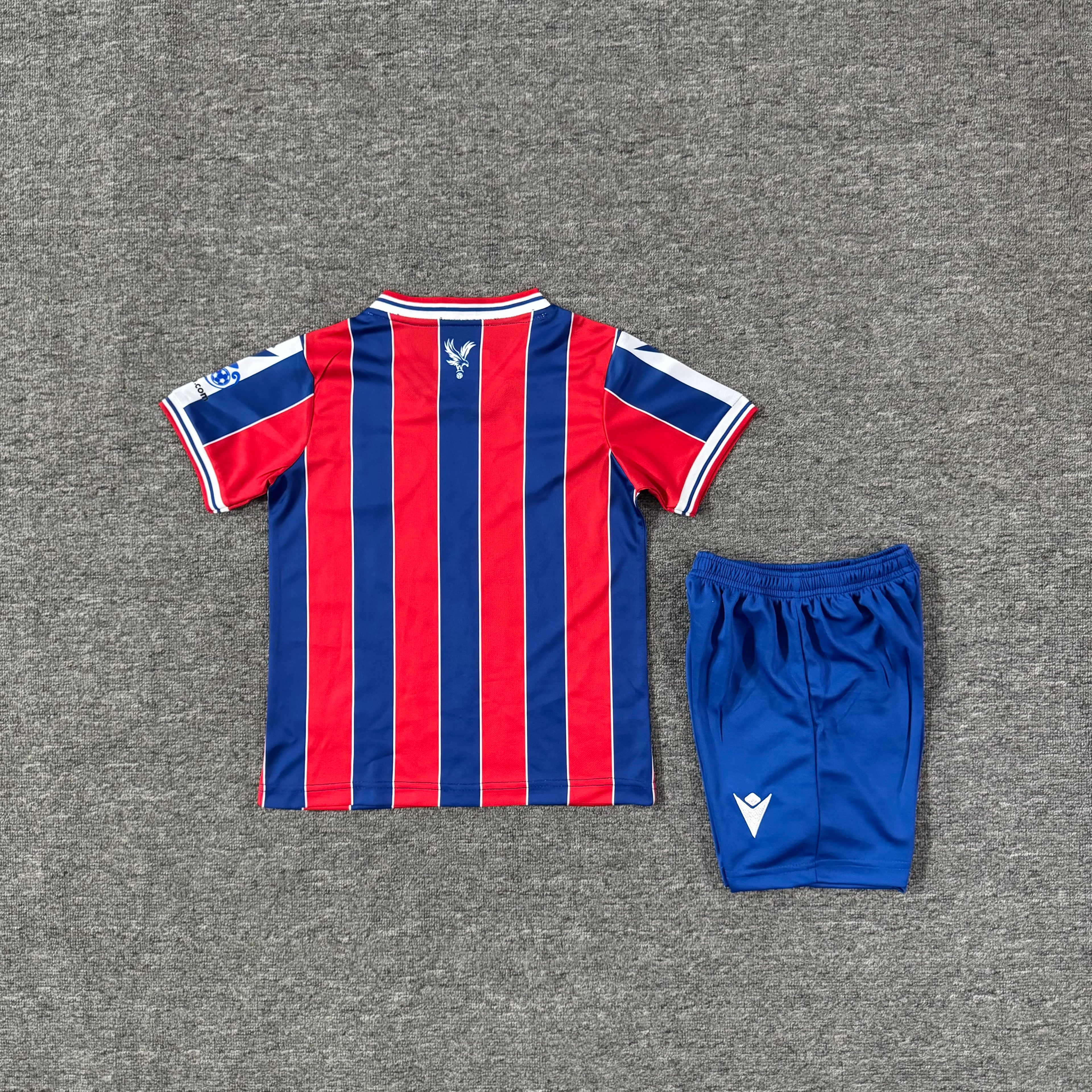 Ensemble de football enfant Crystal Palace domicile 2025/26 – vue 1