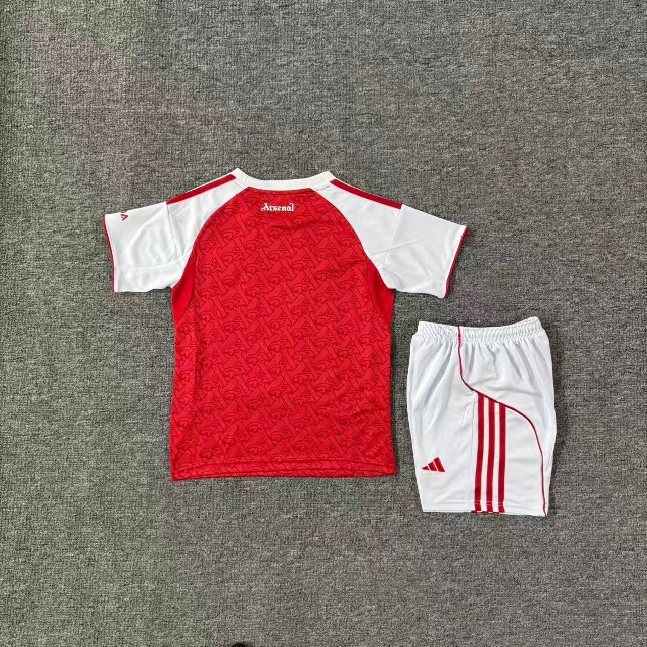 Ensemble de football enfant Arsenal domicile 2025/26 – vue 1