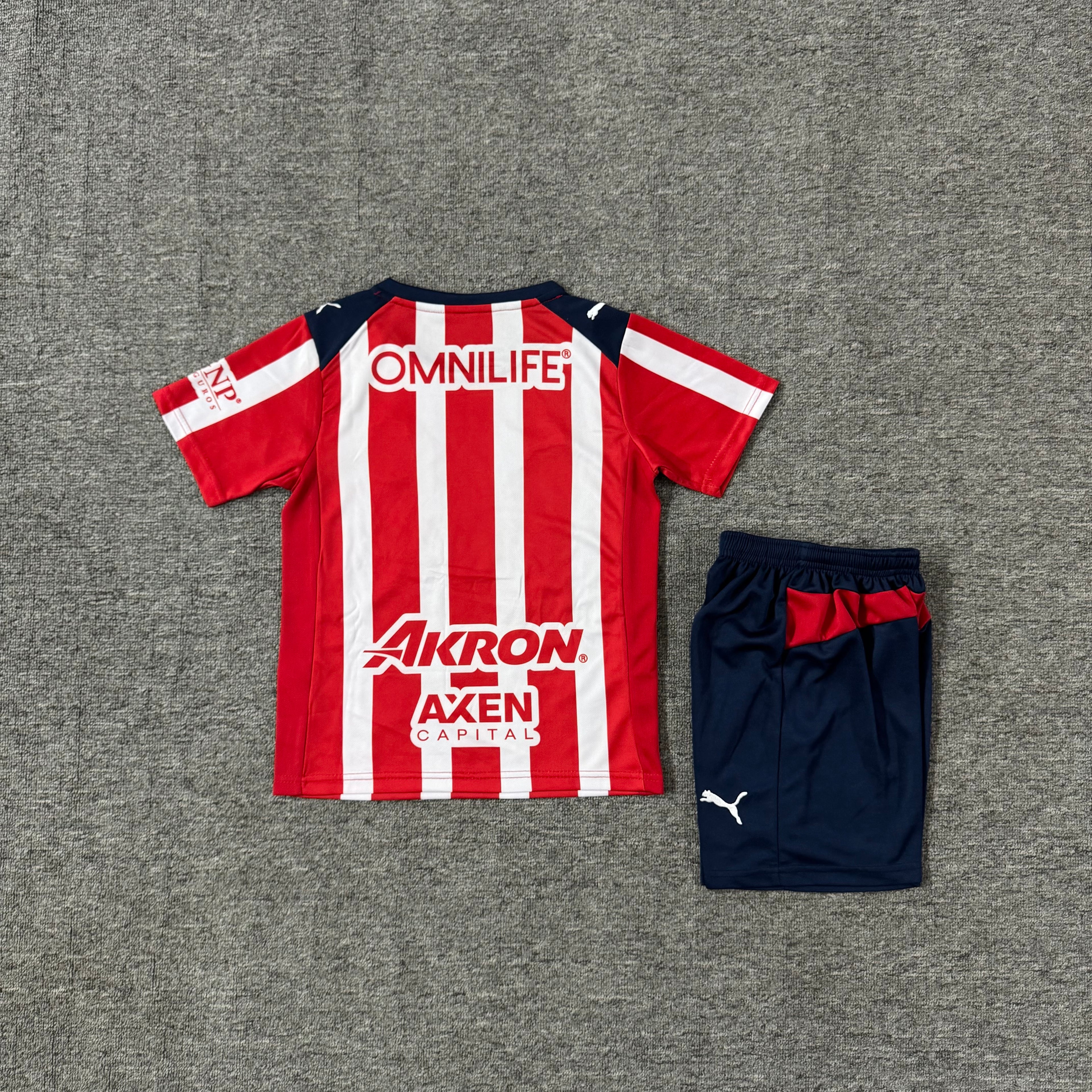 Ensemble de football enfant Chivas Guadalajara domicile 2025/26 – vue 1