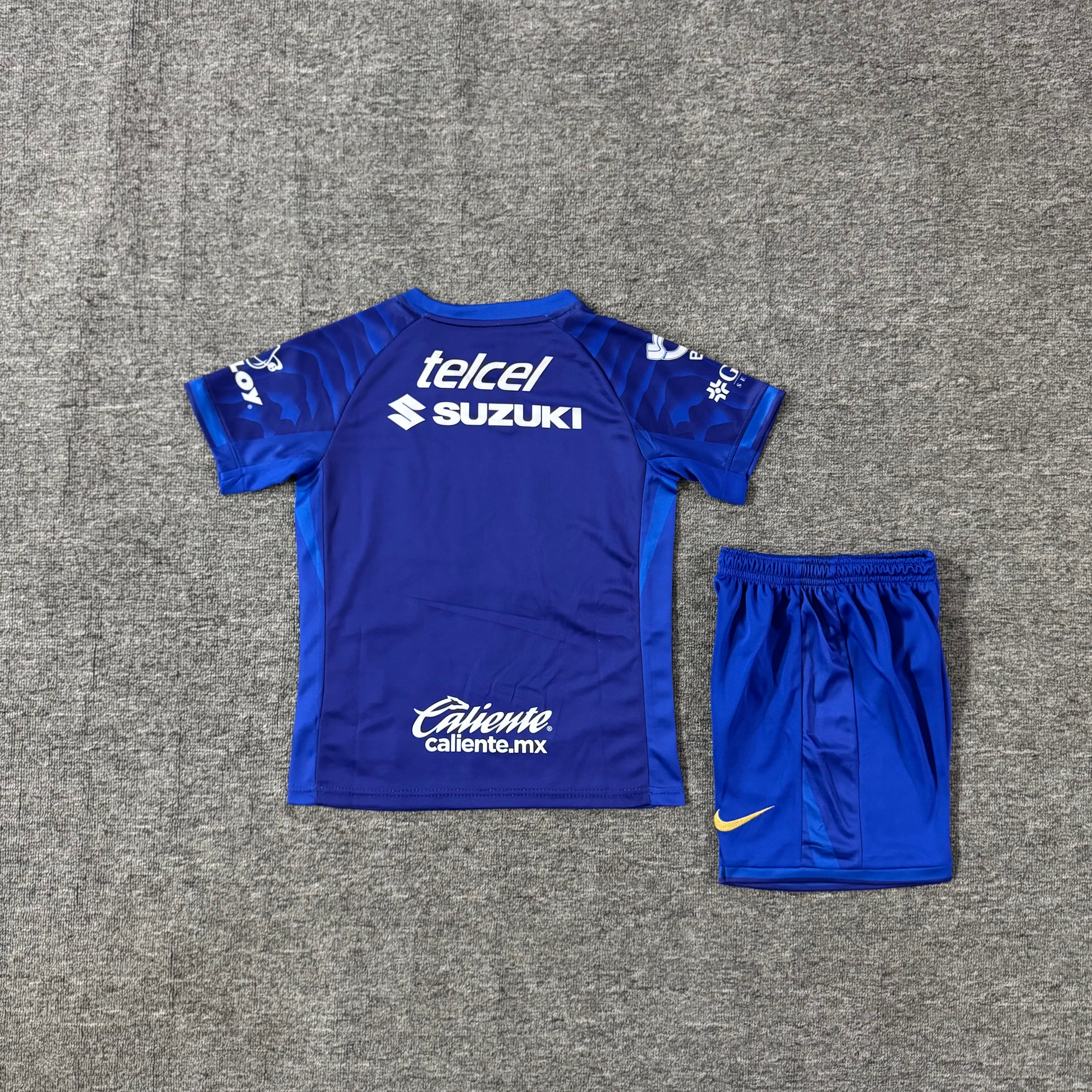 Ensemble de football enfant Club América extérieur 2025/26 – vue 1