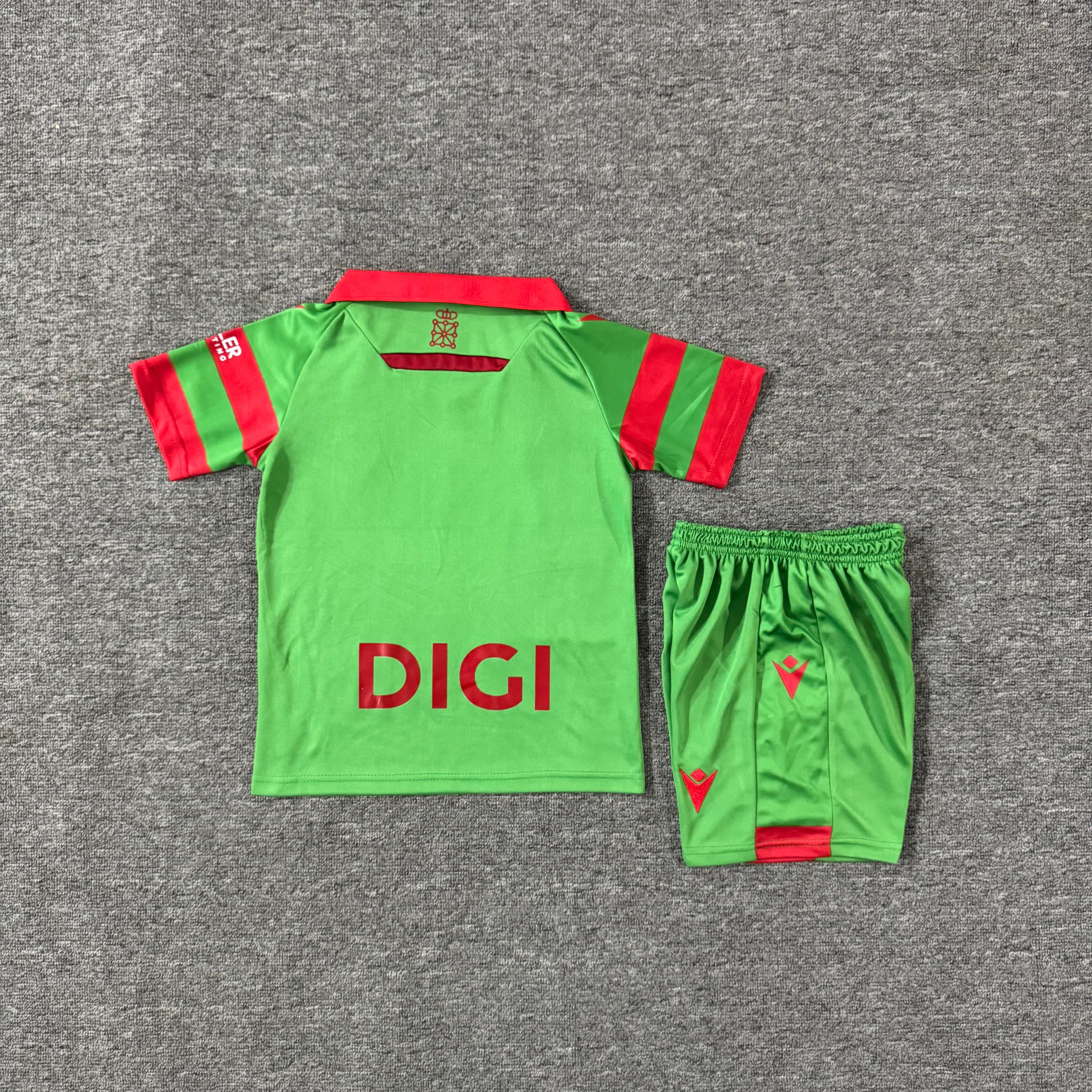 Ensemble de football enfant Osasuna extérieur 2025/26 – vue 1