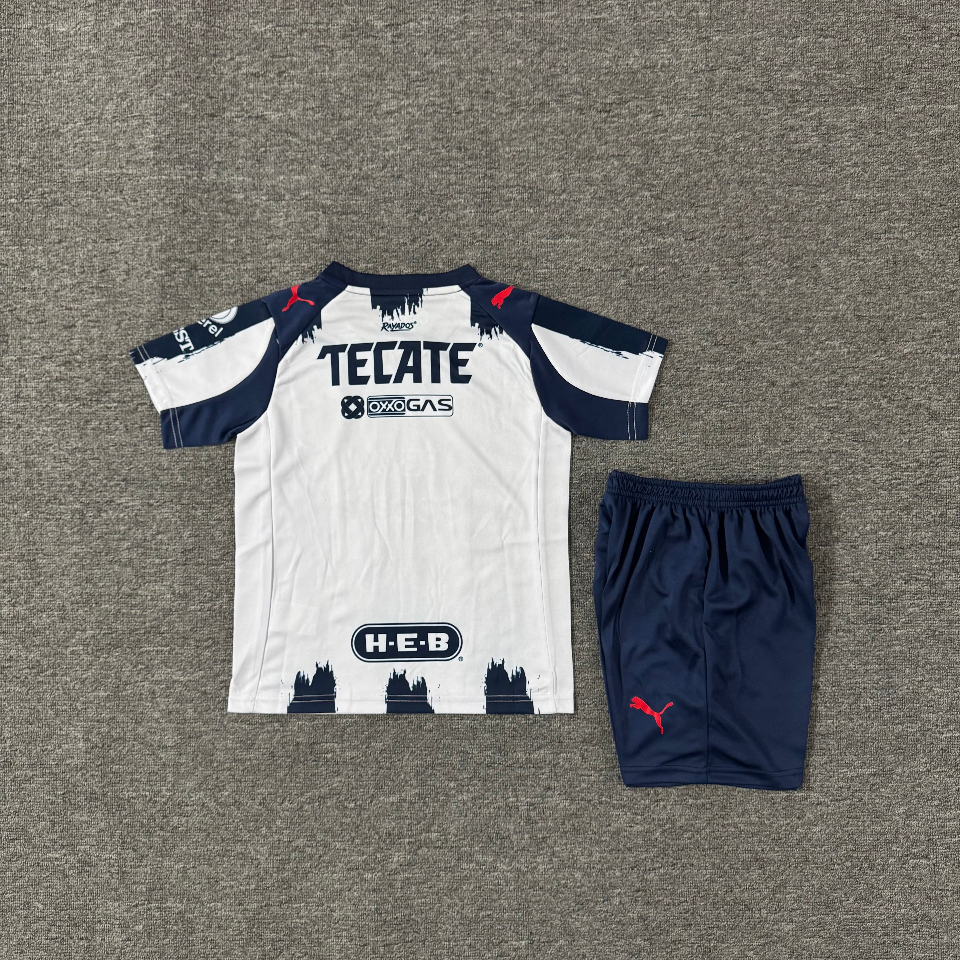 Ensemble de football enfant Monterrey domicile 2025/26 – vue 1
