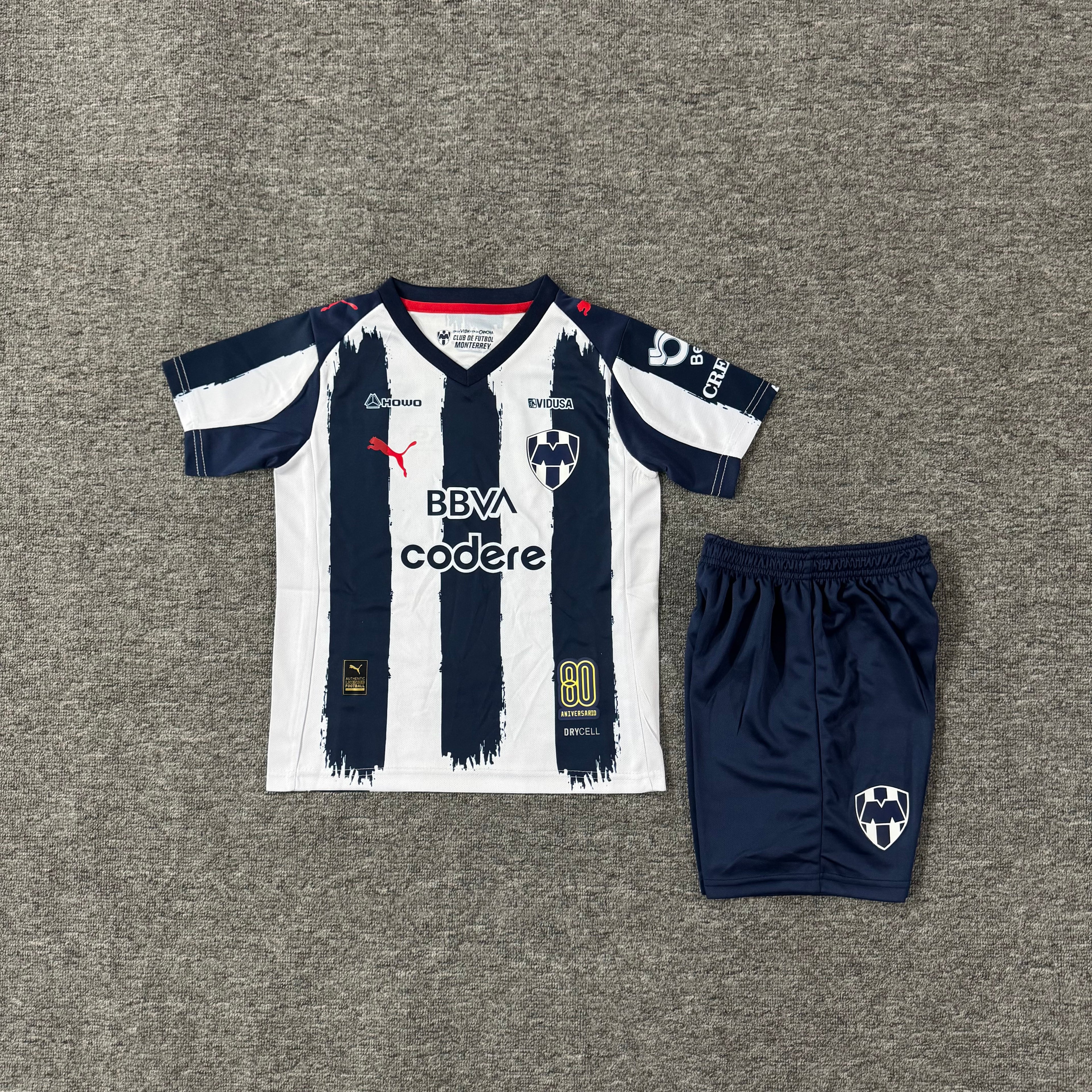 Ensemble de football enfant Monterrey domicile 2025/26 – vue 2
