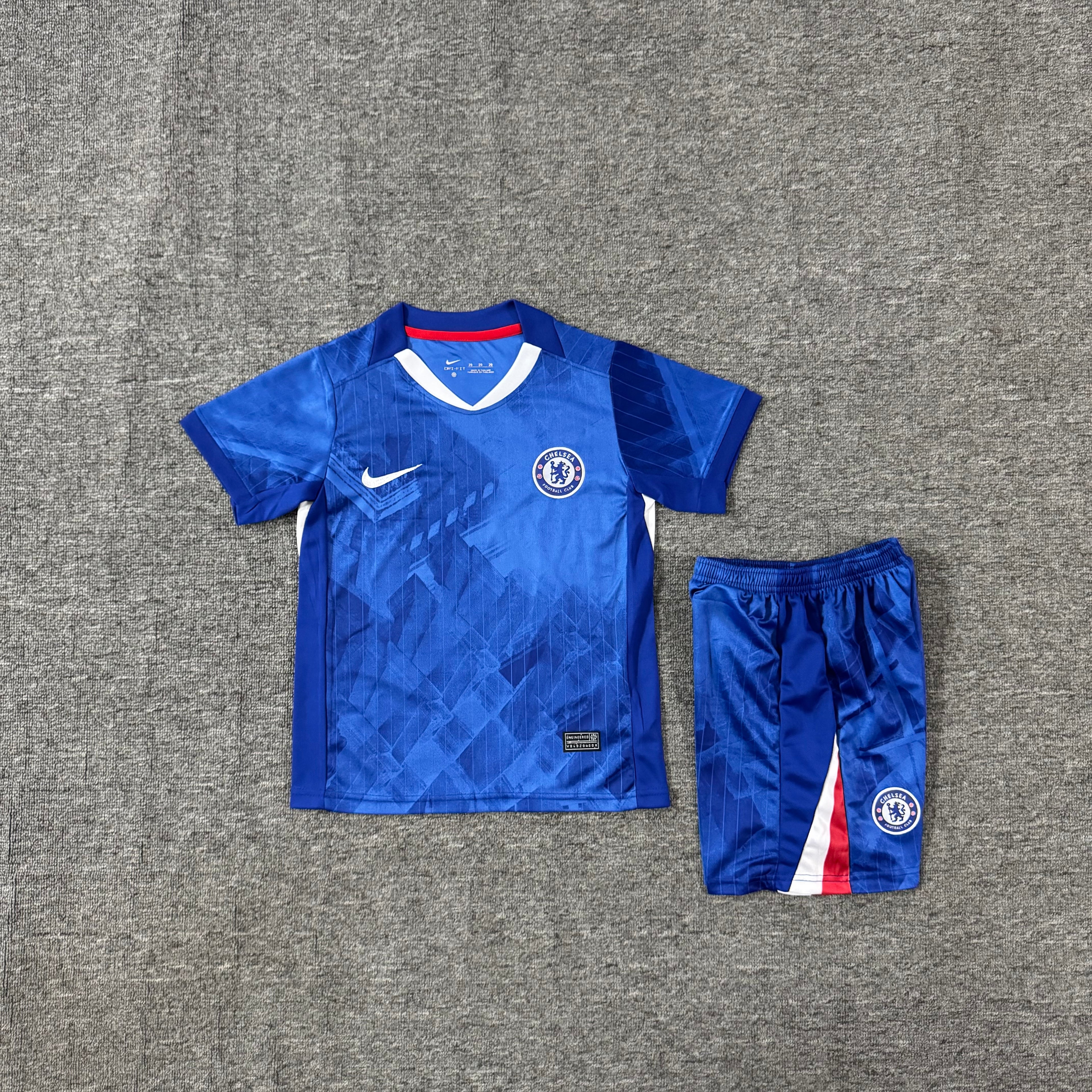 Ensemble de football enfant Chelsea domicile 2025/26 – vue 2