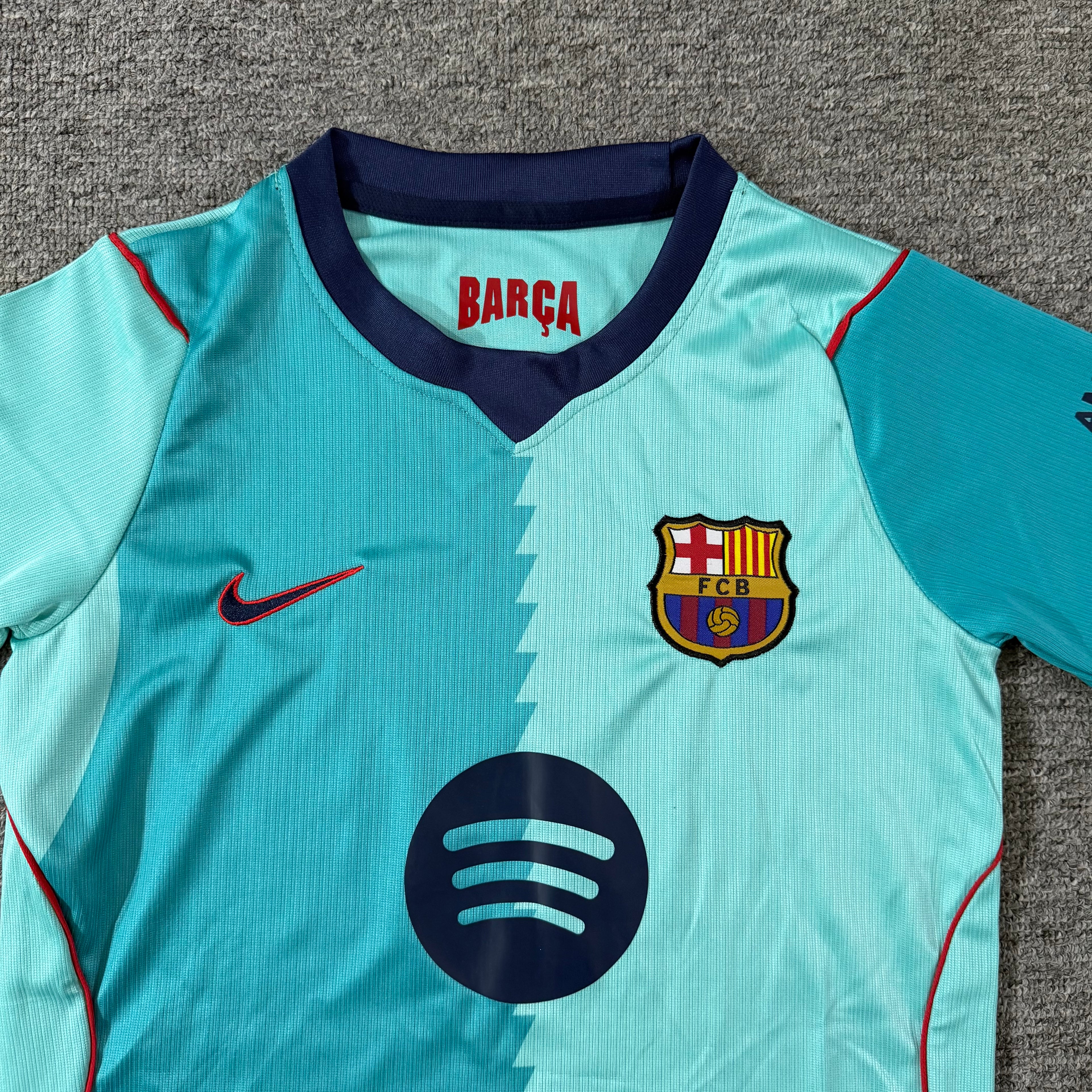 Ensemble de football enfant FC Barcelone third 2026/27 – vue 2
