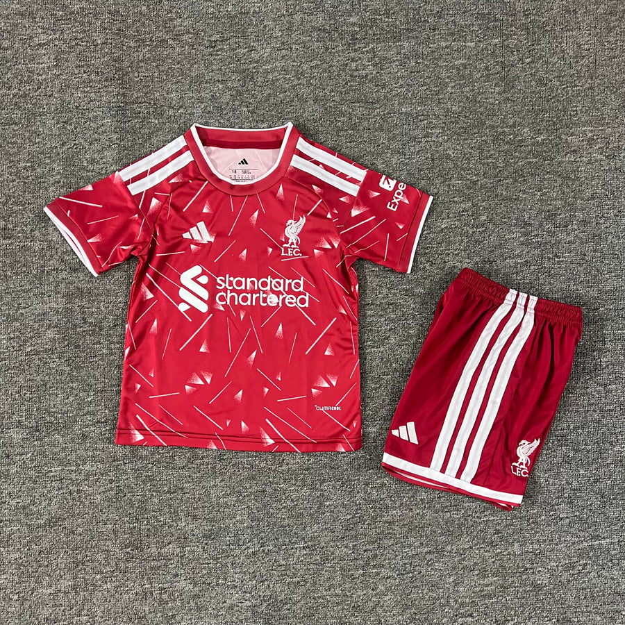 Ensemble de football enfant Liverpool domicile 2026/27 – vue 3