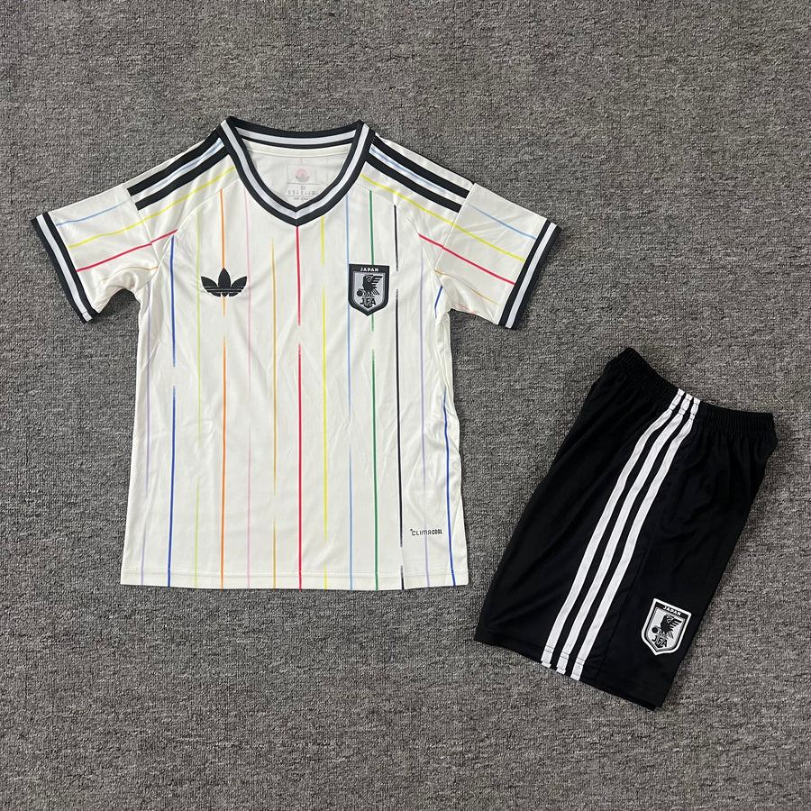 Ensemble de football enfant Japon extérieur 2026 – vue 3