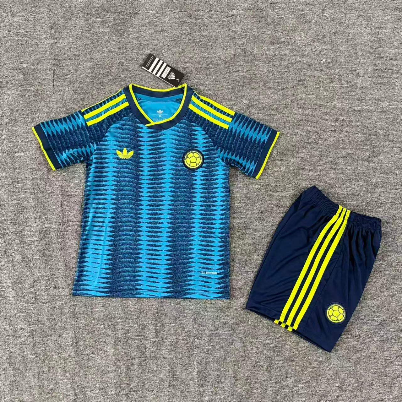 Ensemble de football enfant Colombie extérieur 2026 – vue 3