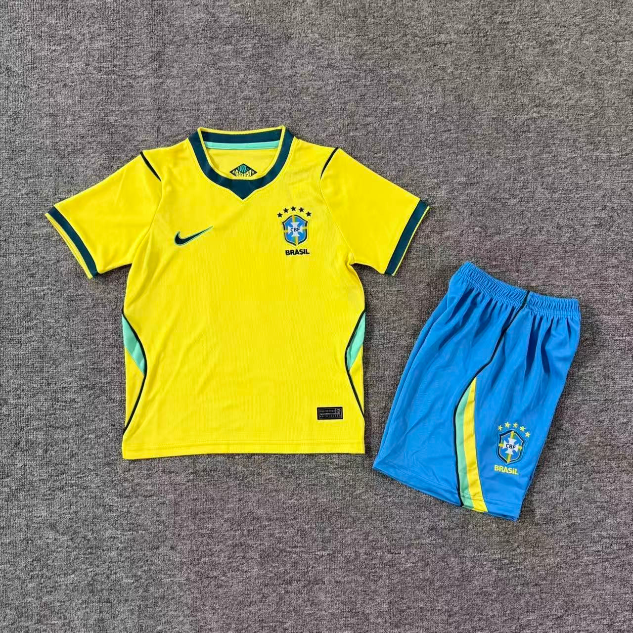 Ensemble de football enfant Brésil domicile 2026/27 – vue 3