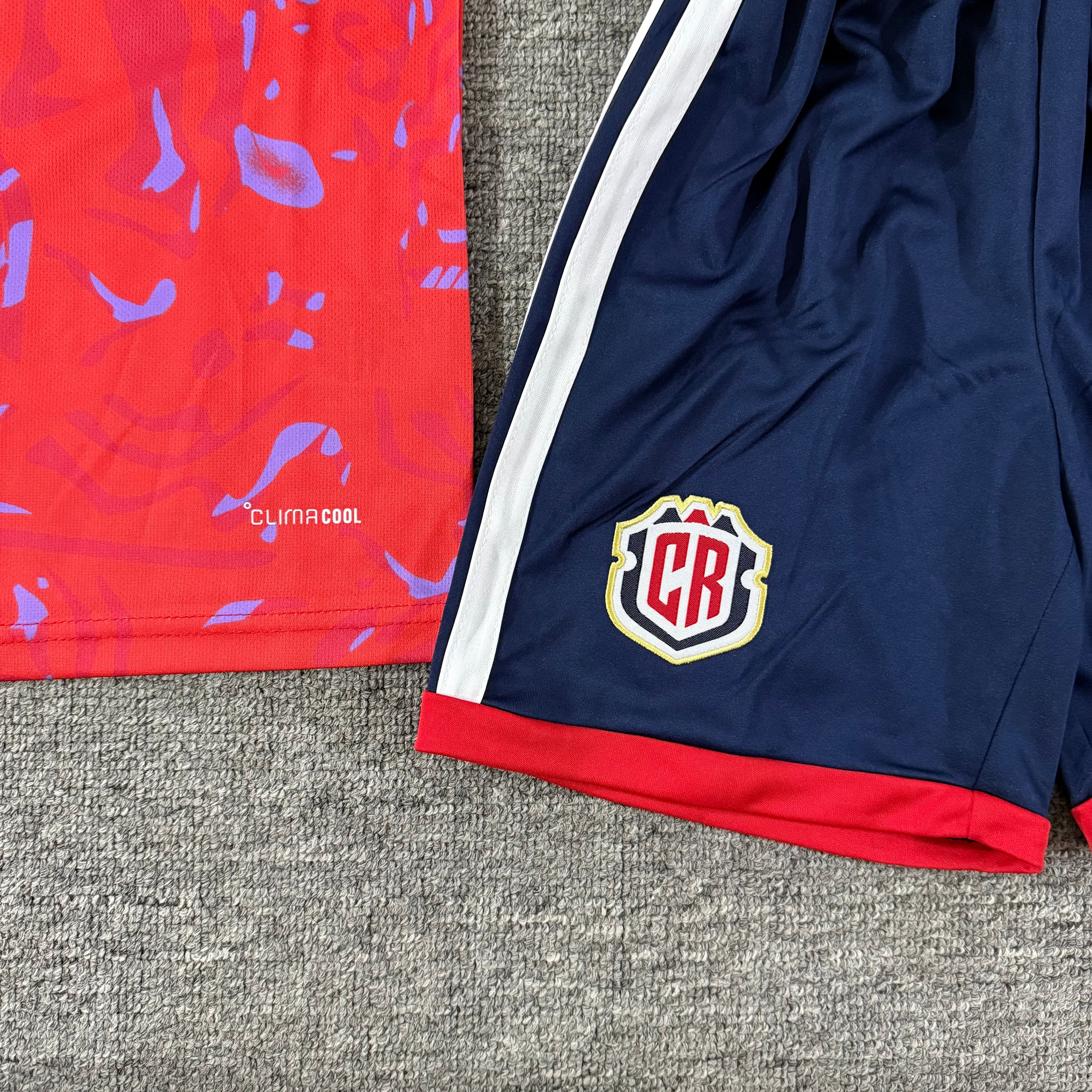 Ensemble de football enfant Costa Rica domicile 2026/27 – vue 2