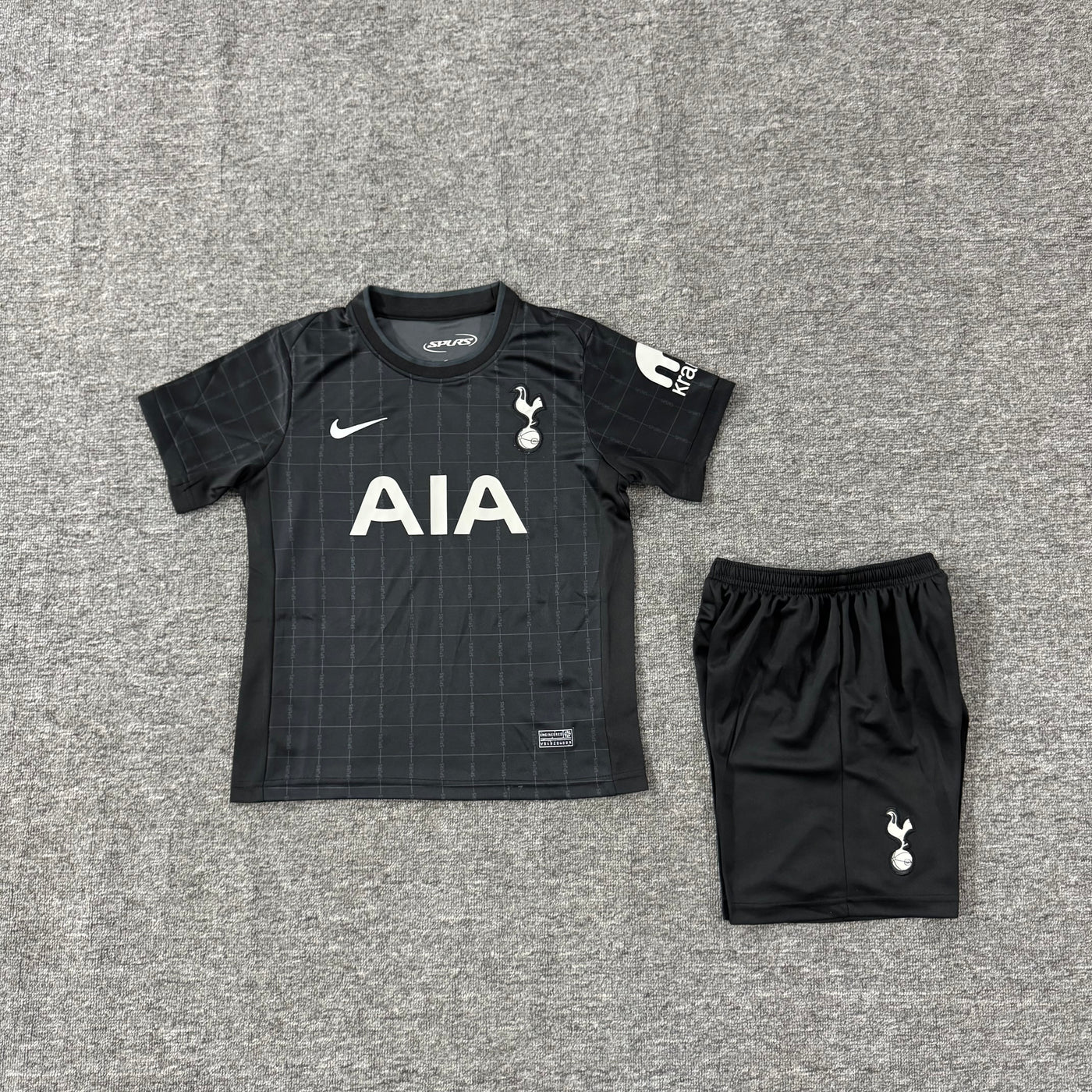 Ensemble de football enfant Tottenham extérieur 2025/26 – vue 2
