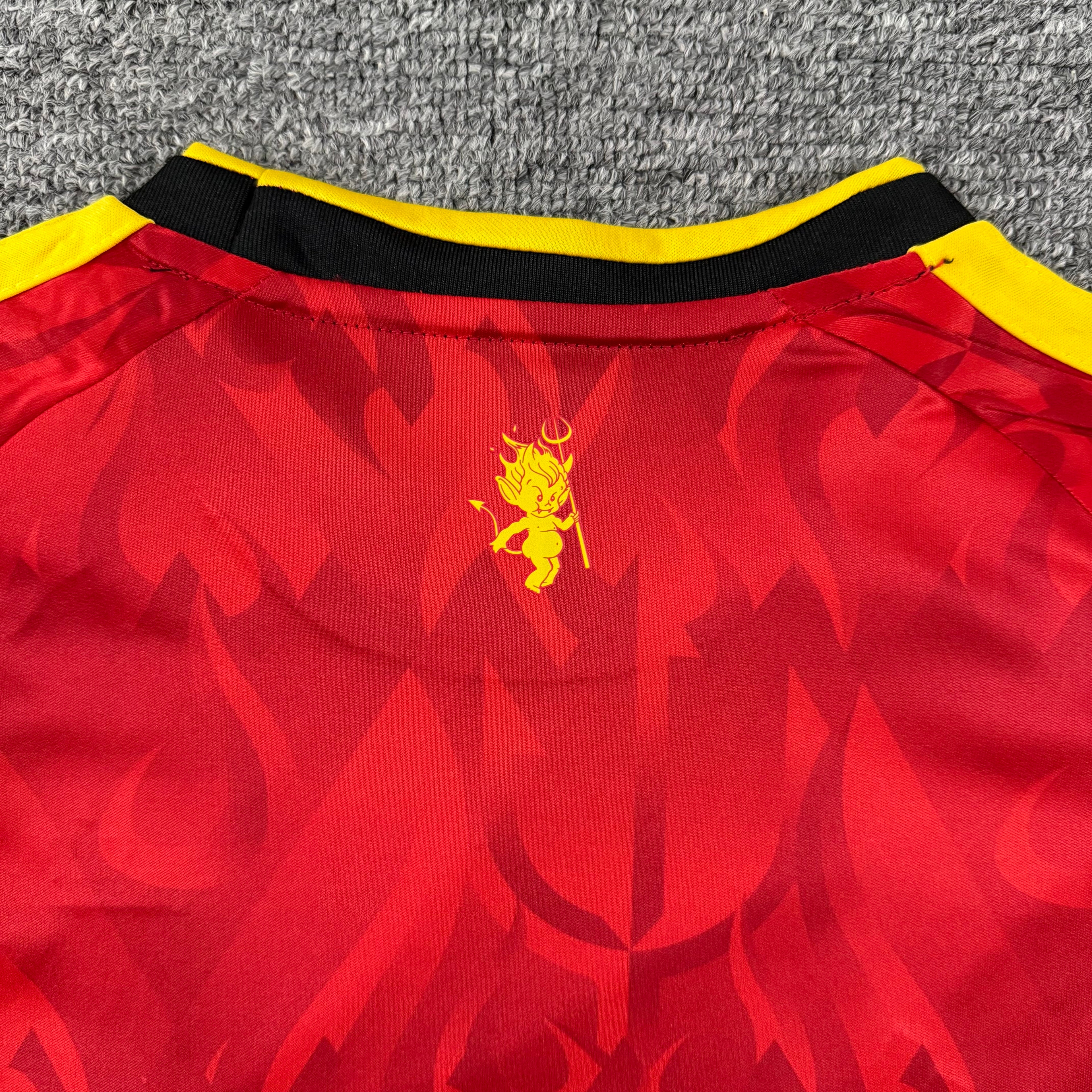 Ensemble de football enfant Belgique domicile 2026 – vue 3