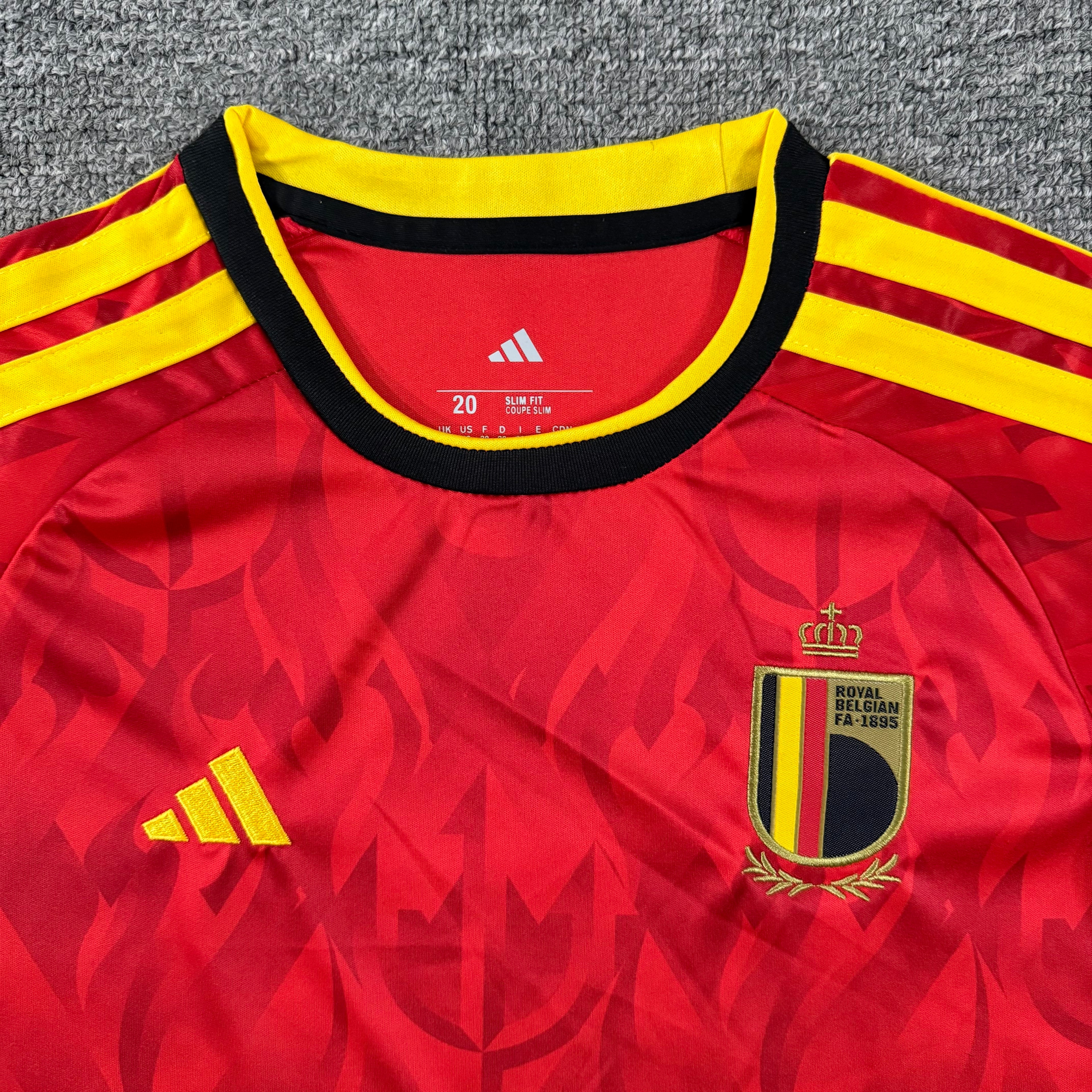 Ensemble de football enfant Belgique domicile 2026 – vue 4