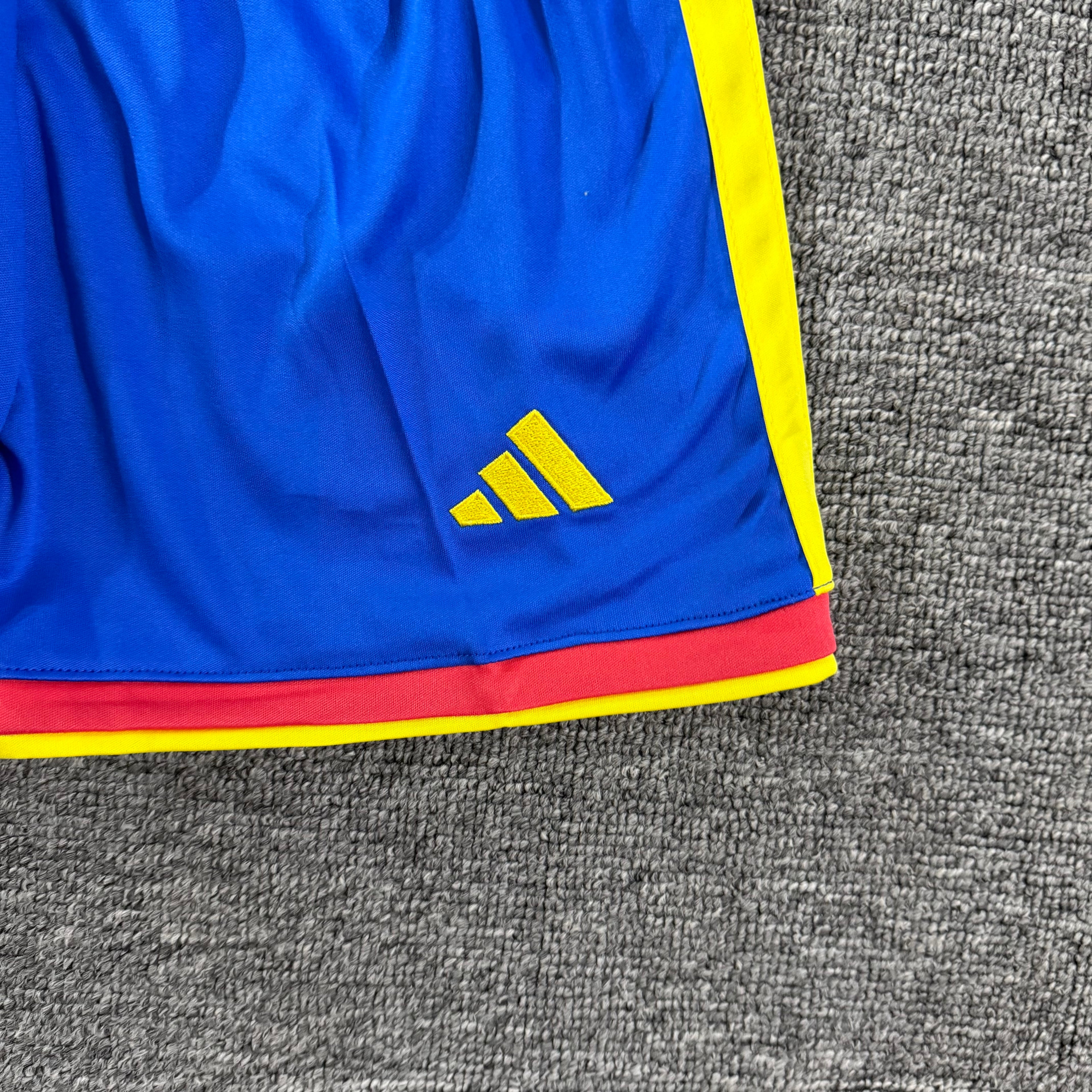 Ensemble de football enfant Colombie domicile 2026 – vue 1