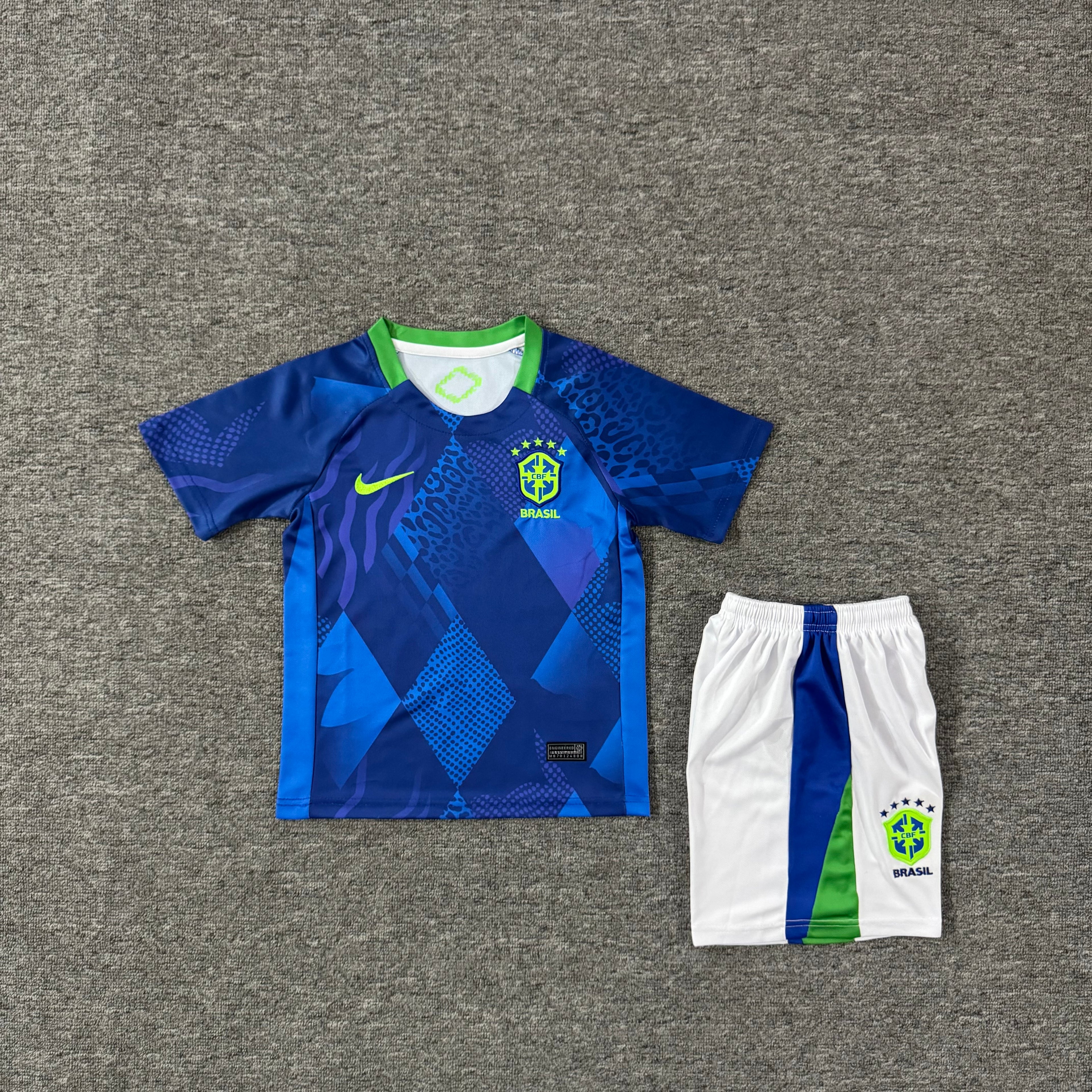 Ensemble de football enfant Brésil extérieur 2025/26 – vue 2