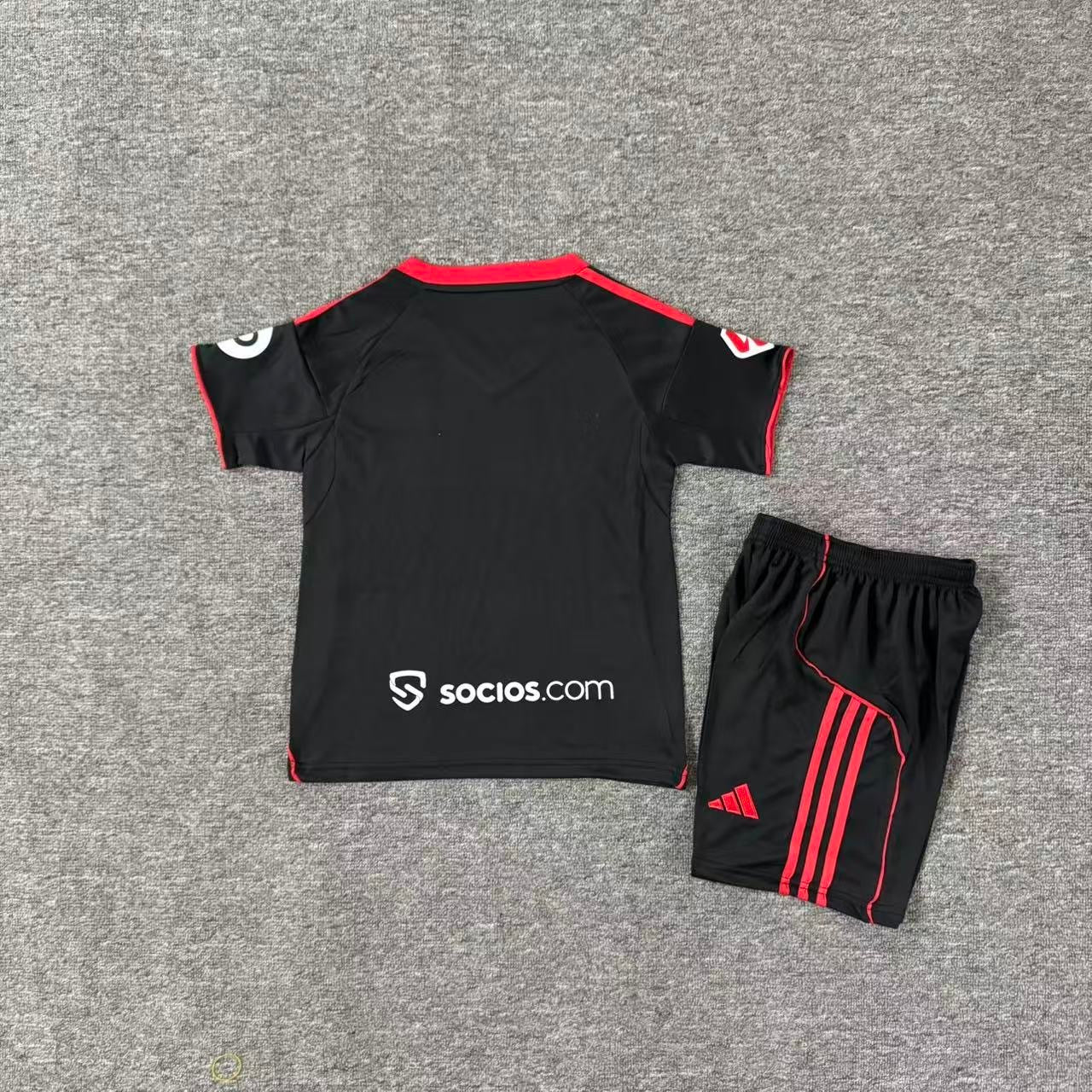 Ensemble de football enfant Séville third 2025/26 – vue 1