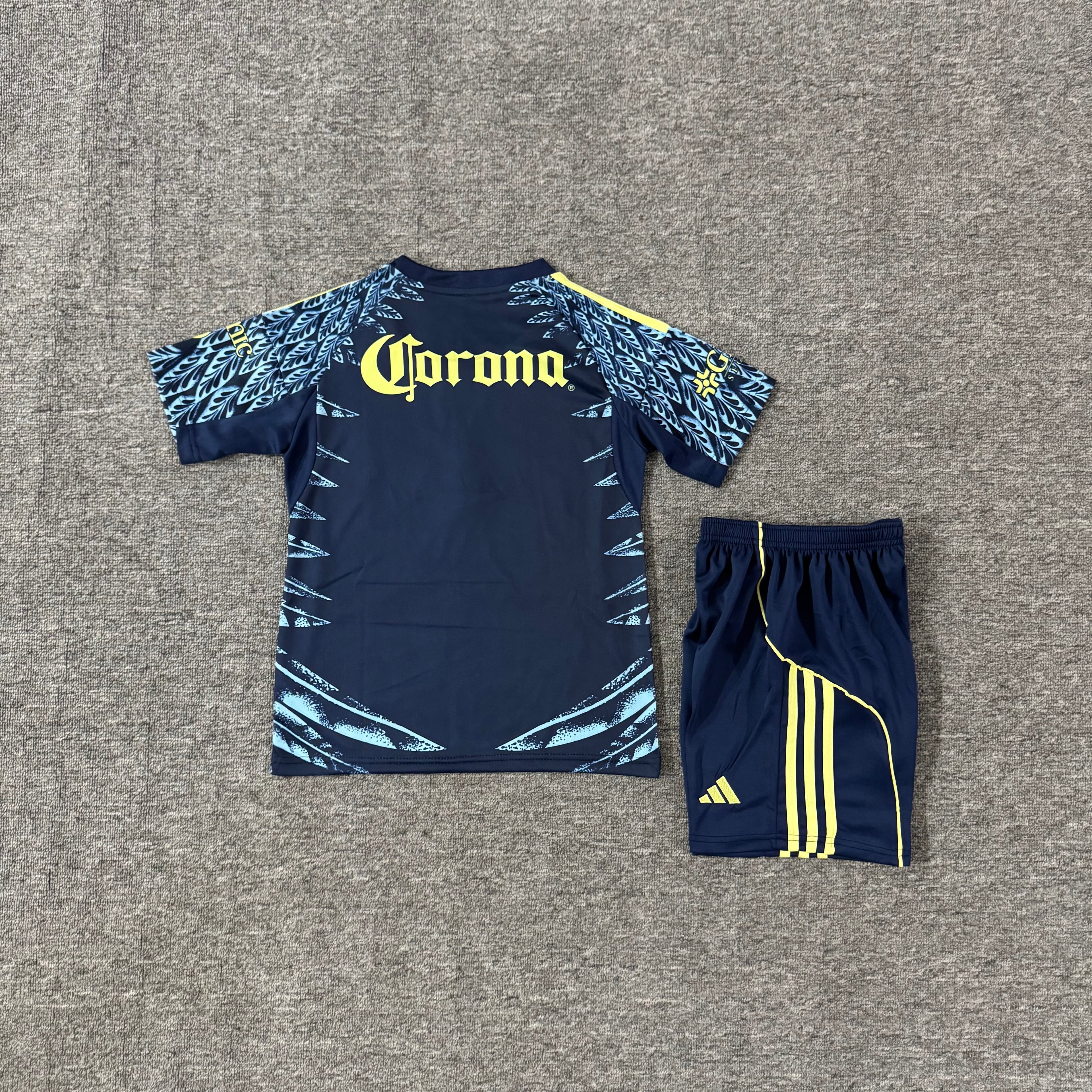 Ensemble de football enfant Club América extérieur 2025/26 – vue 1
