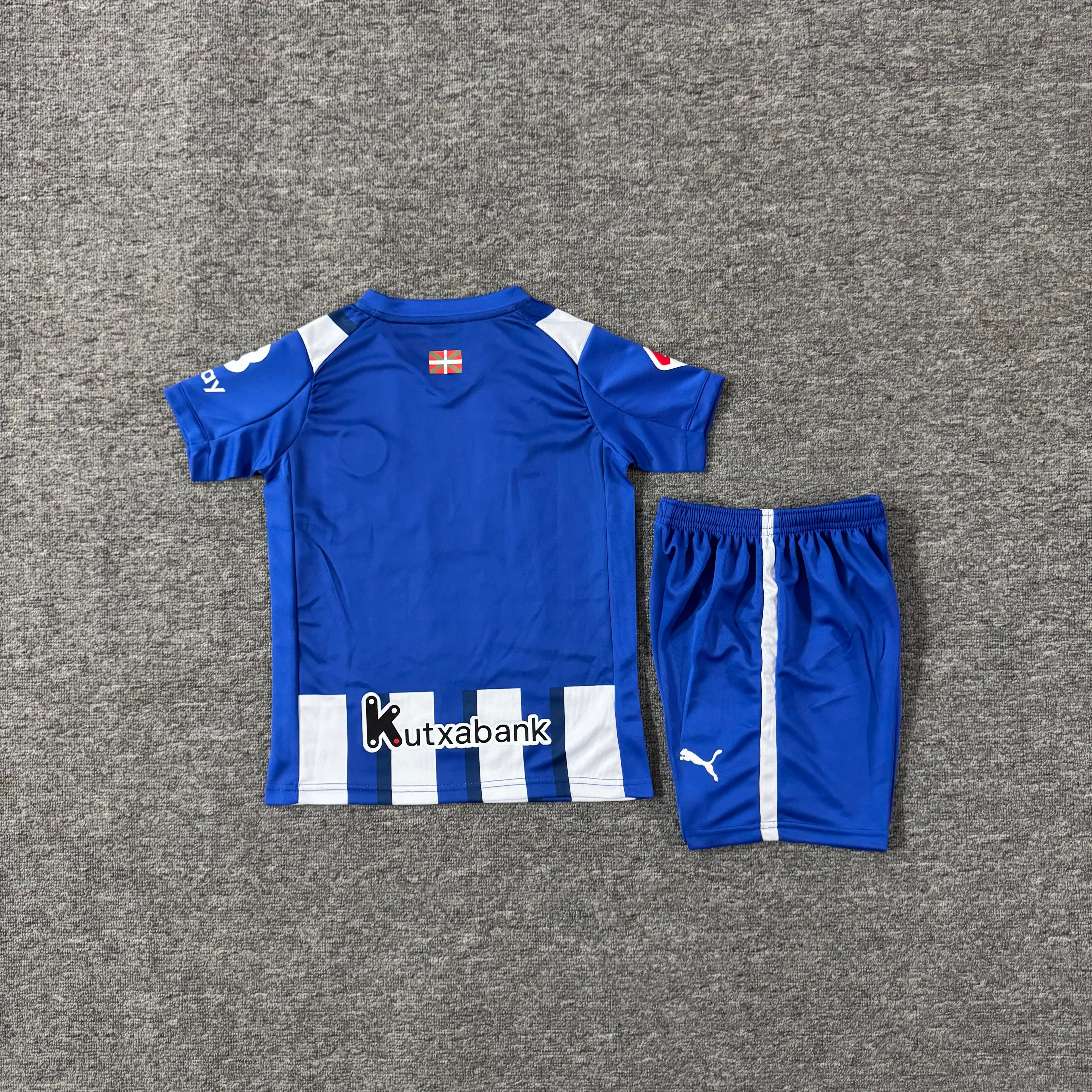 Ensemble de football enfant Alavés domicile 2025/26 – vue 1