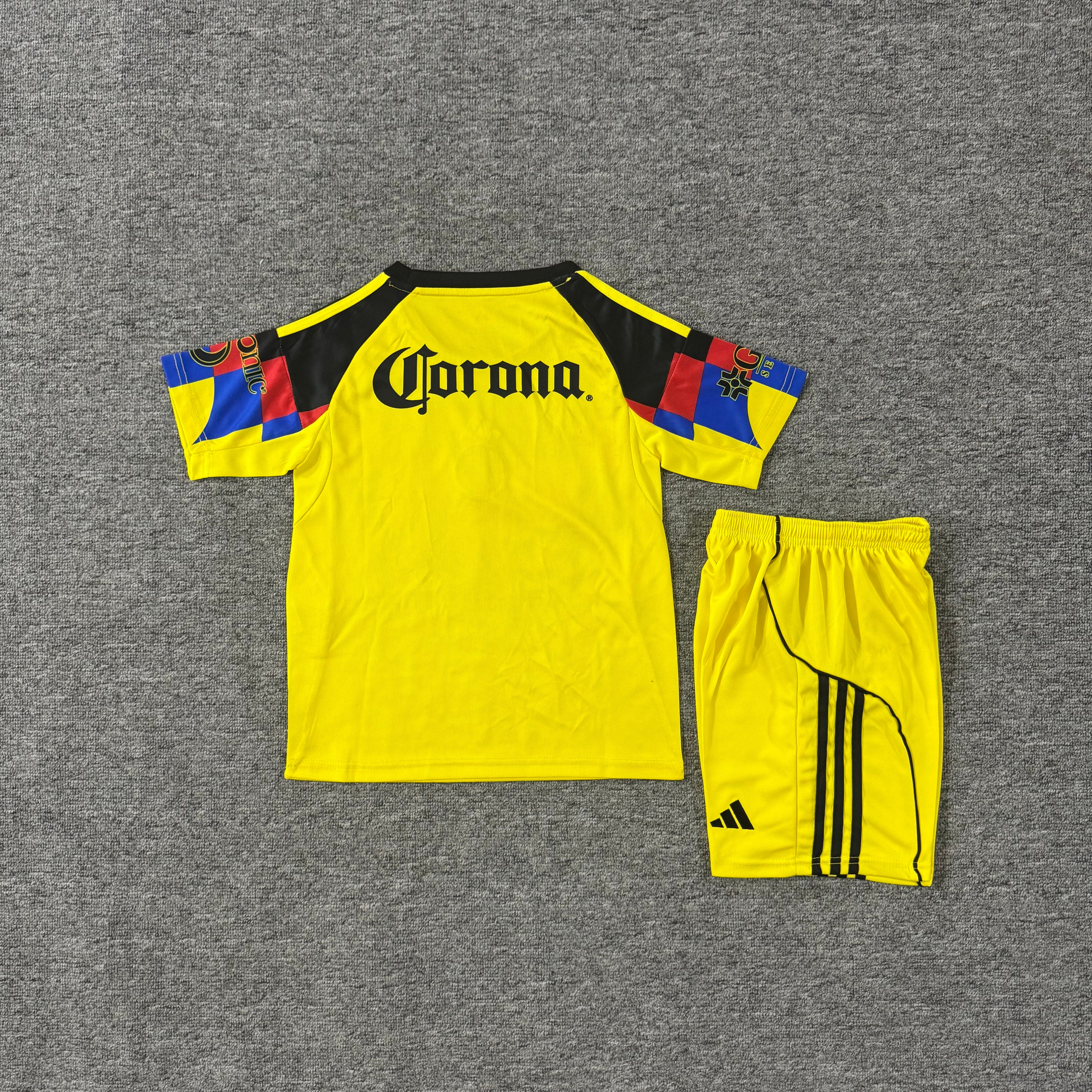 Ensemble de football enfant Club América domicile 2025/26 – vue 1