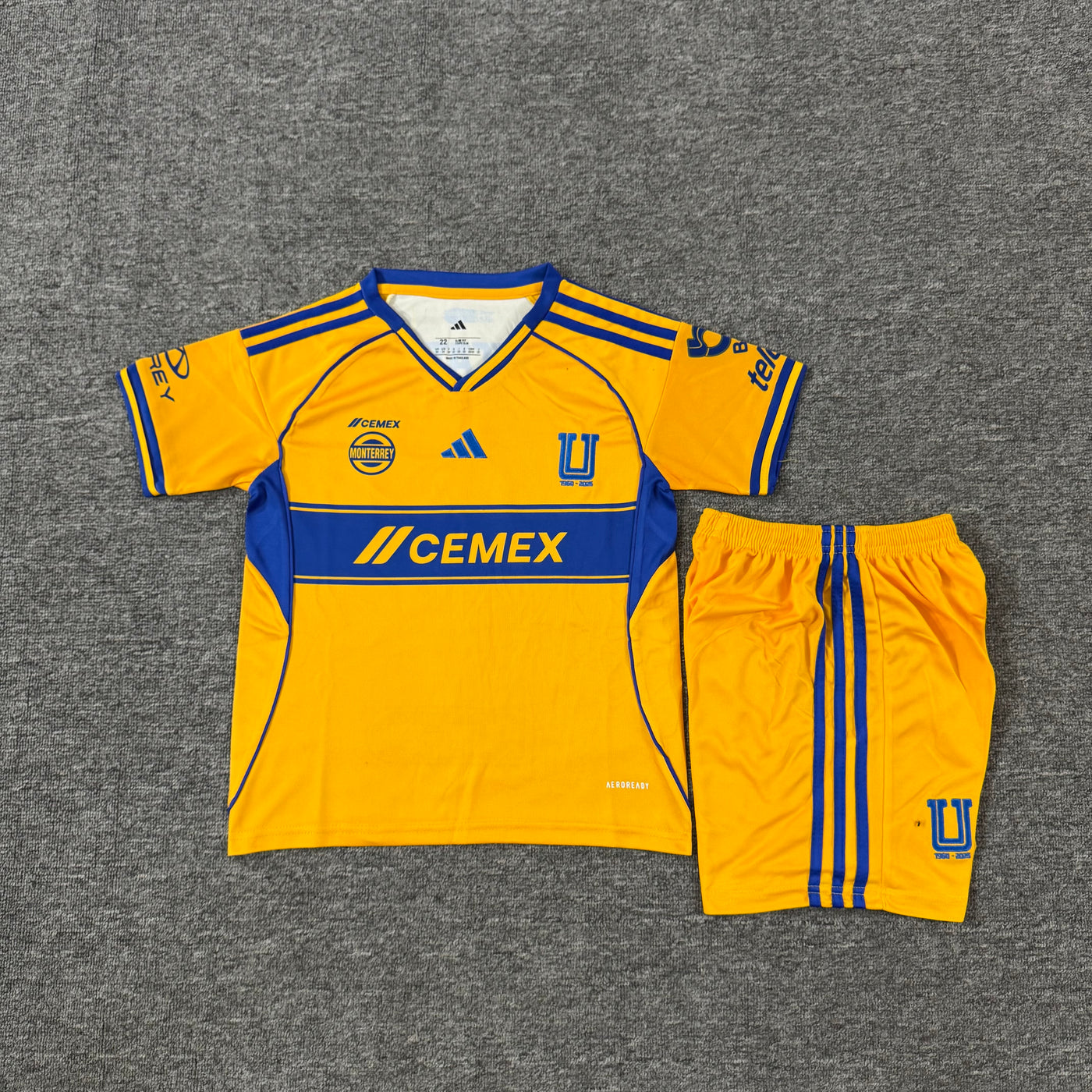 Ensemble de football enfant Tigres UANL domicile 2025/26 – vue 2