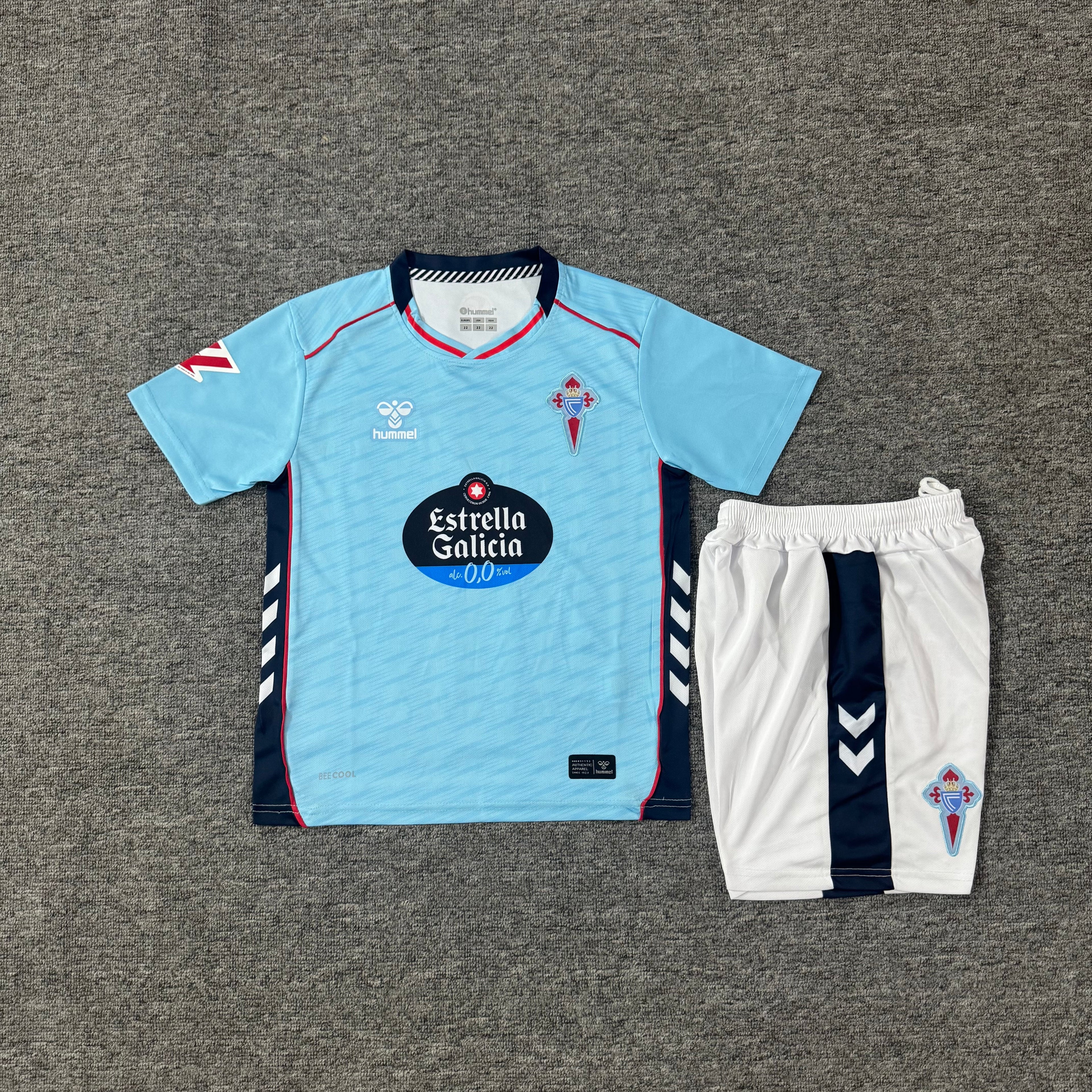 Ensemble de football enfant Celta Vigo domicile 2025/26 – vue 2