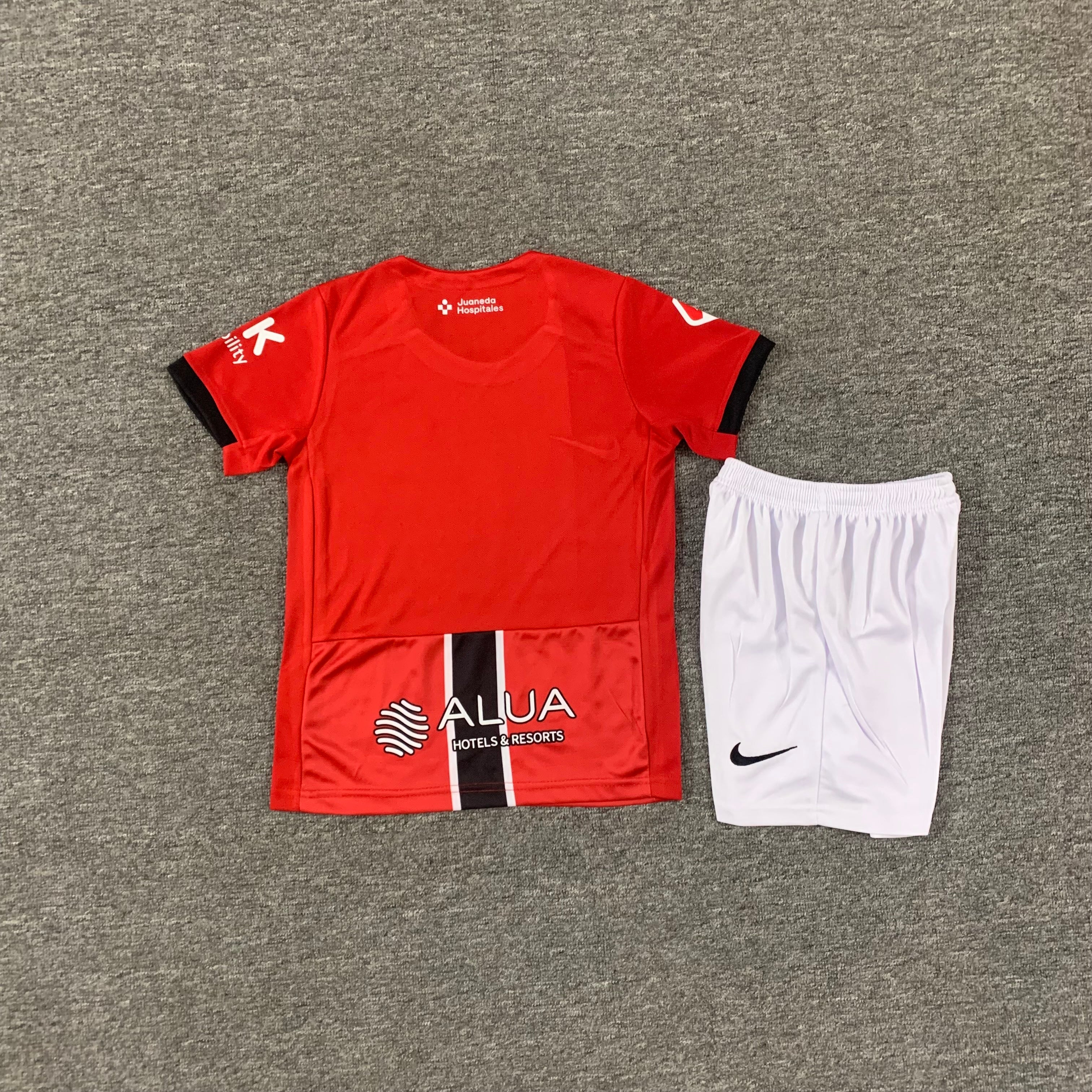 Ensemble de football enfant Majorque domicile 2025/26 – vue 1