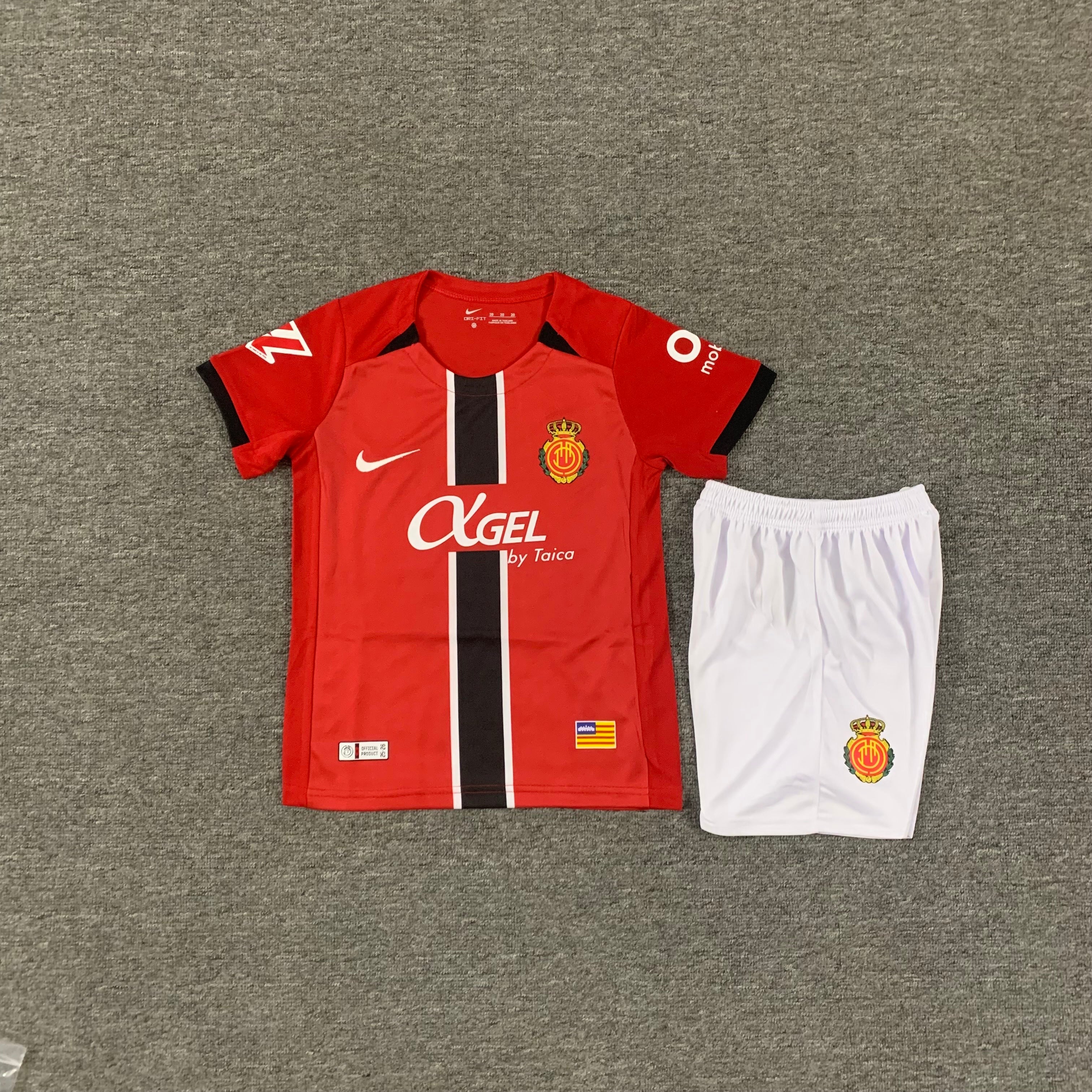 Ensemble de football enfant Majorque domicile 2025/26 – vue 2