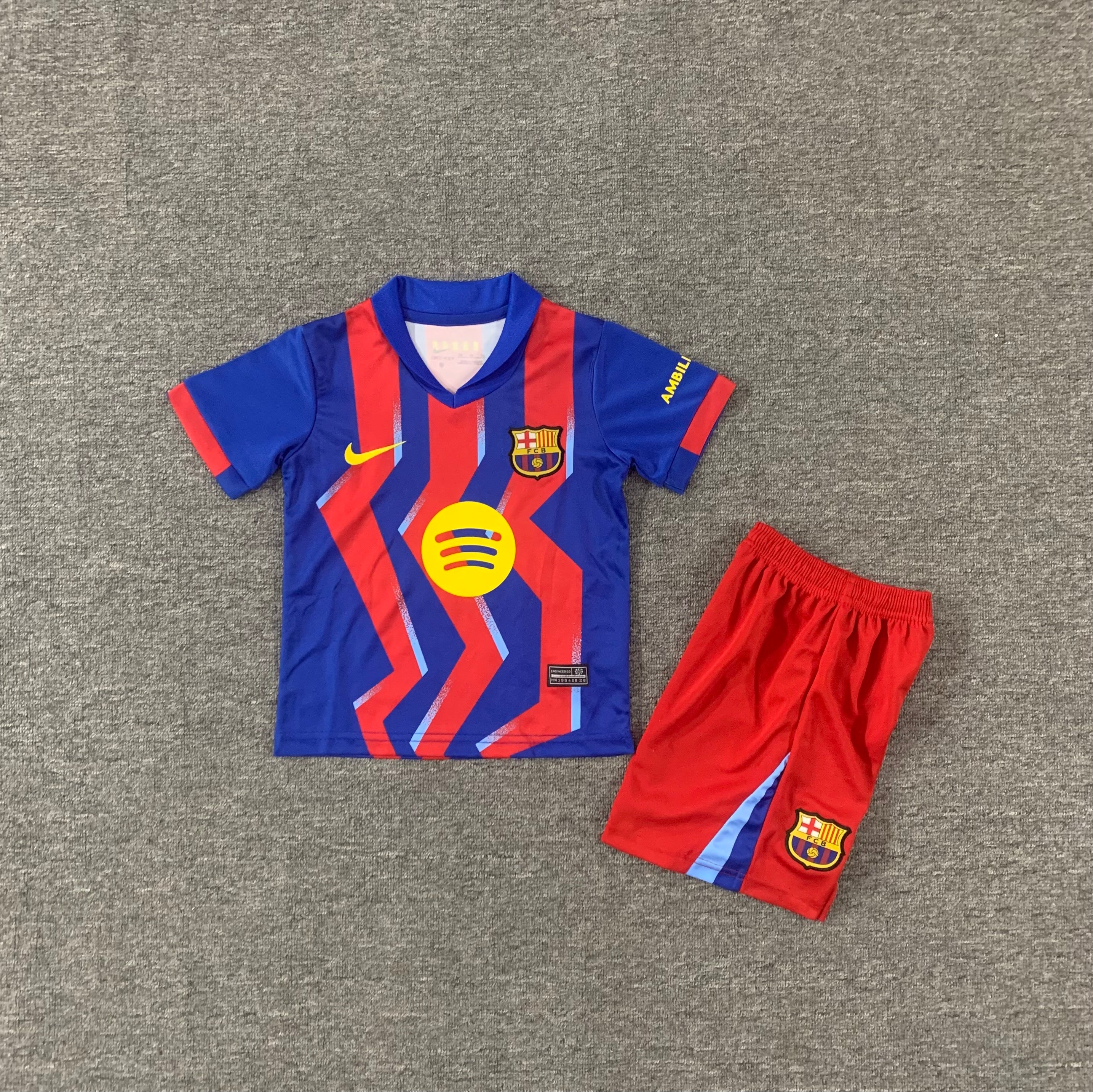 Ensemble de football enfant FC Barcelone quatrième maillot 2025/26 – vue 2