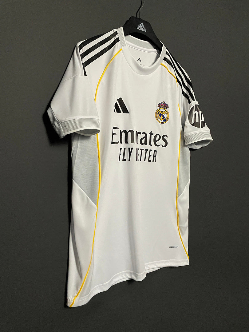 Maillot Real Madrid domicile 2025/26 | Virello – vue 2