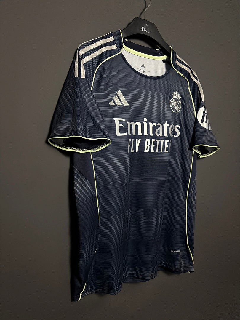 Maillot Real Madrid extérieur 2025/26 | Virello – vue 2