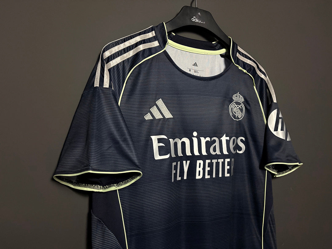 Maillot Real Madrid extérieur 2025/26 | Virello – vue 5