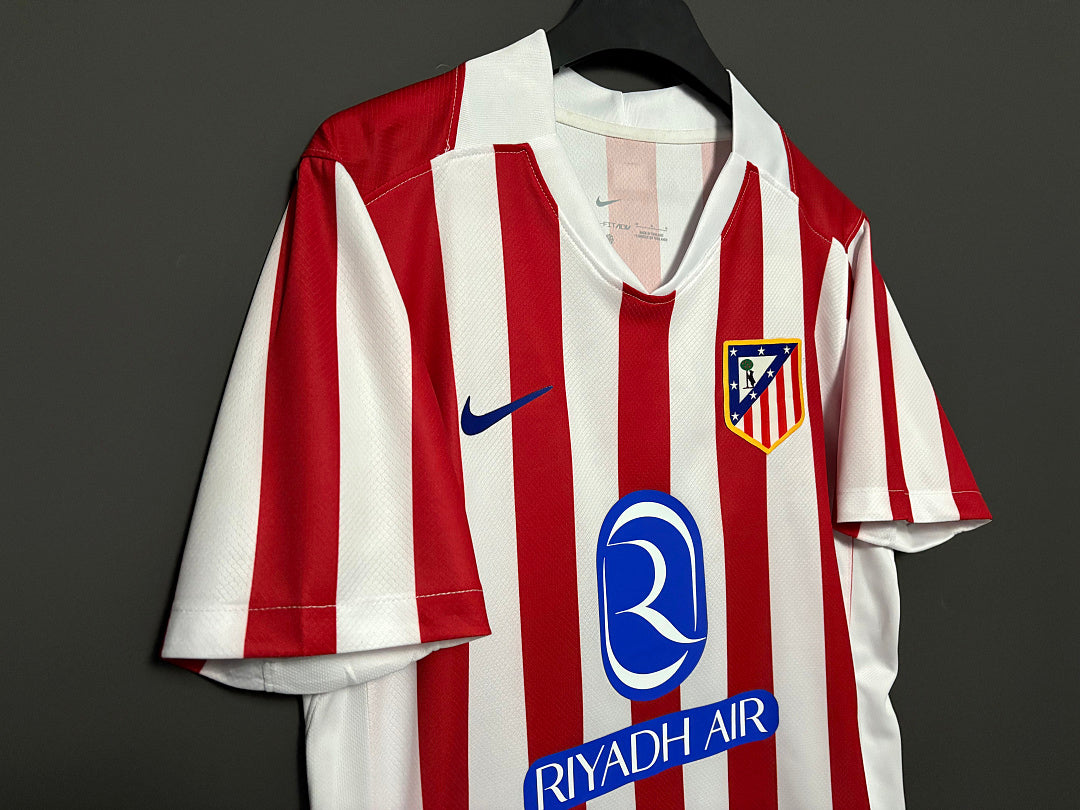 Maillot Atlético Madrid domicile 2025/26 | Virello – vue 5