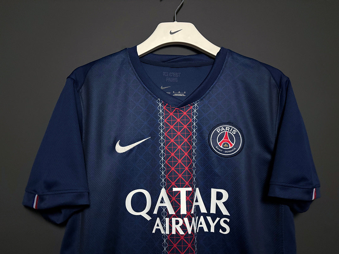Maillot PSG domicile 2025/26 | Virello – vue 4