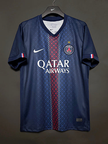 Maillot Paris Saint-Germain domicile 2025/26 — édition avec étoile