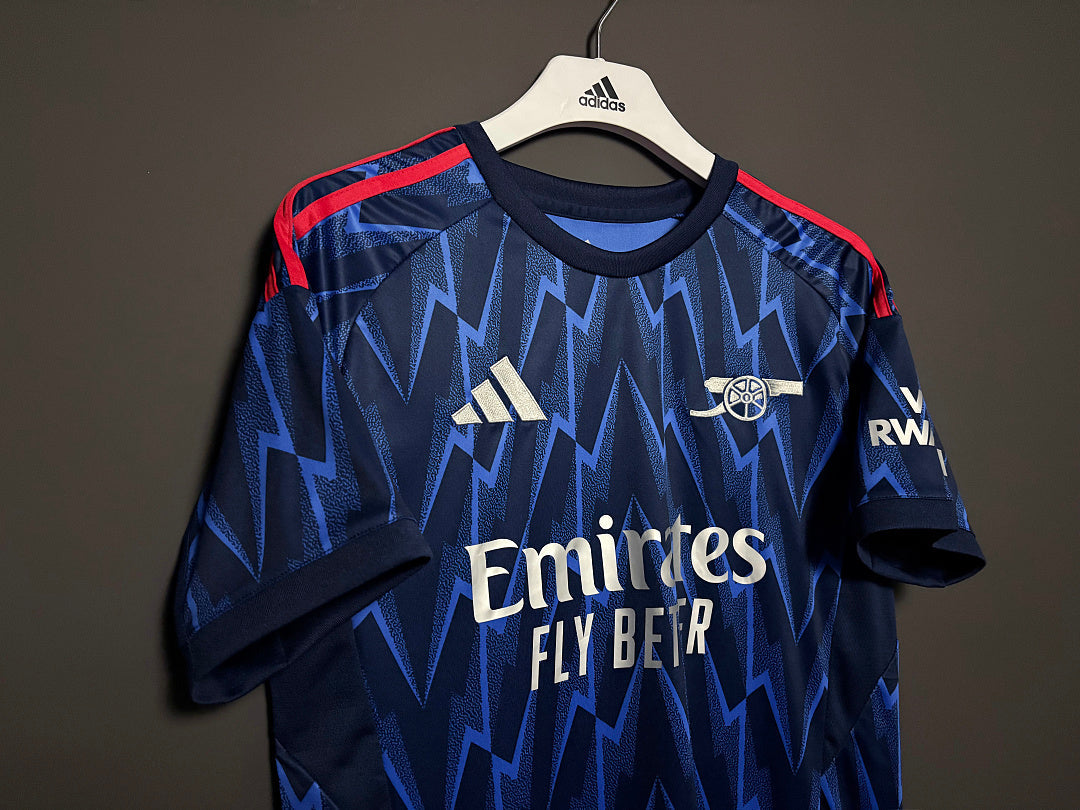Maillot Arsenal extérieur 2025/26 | Virello – vue 5